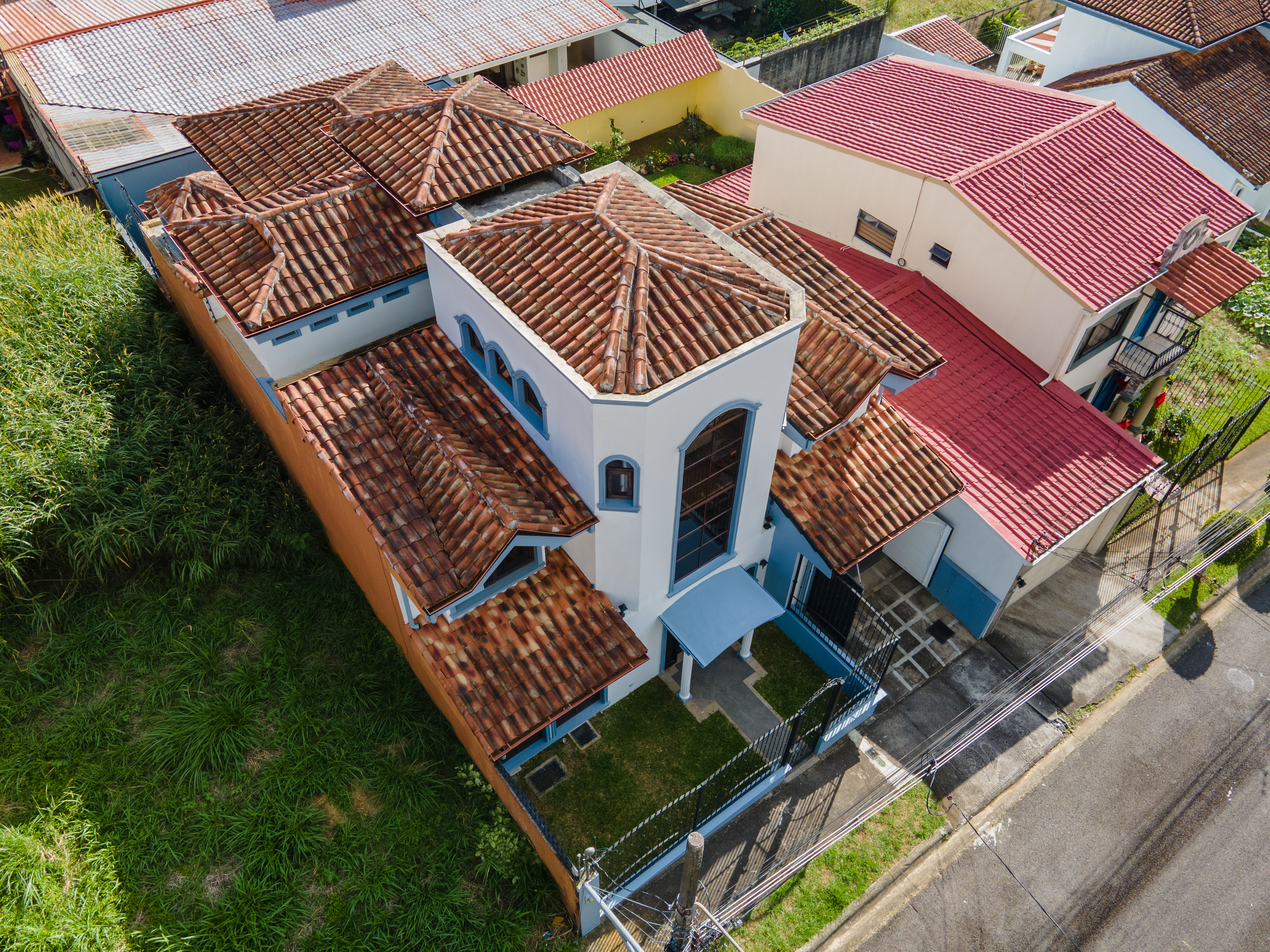 4 bed Single Family Homes For Sale in Curridabat, San Jose - thumb 27