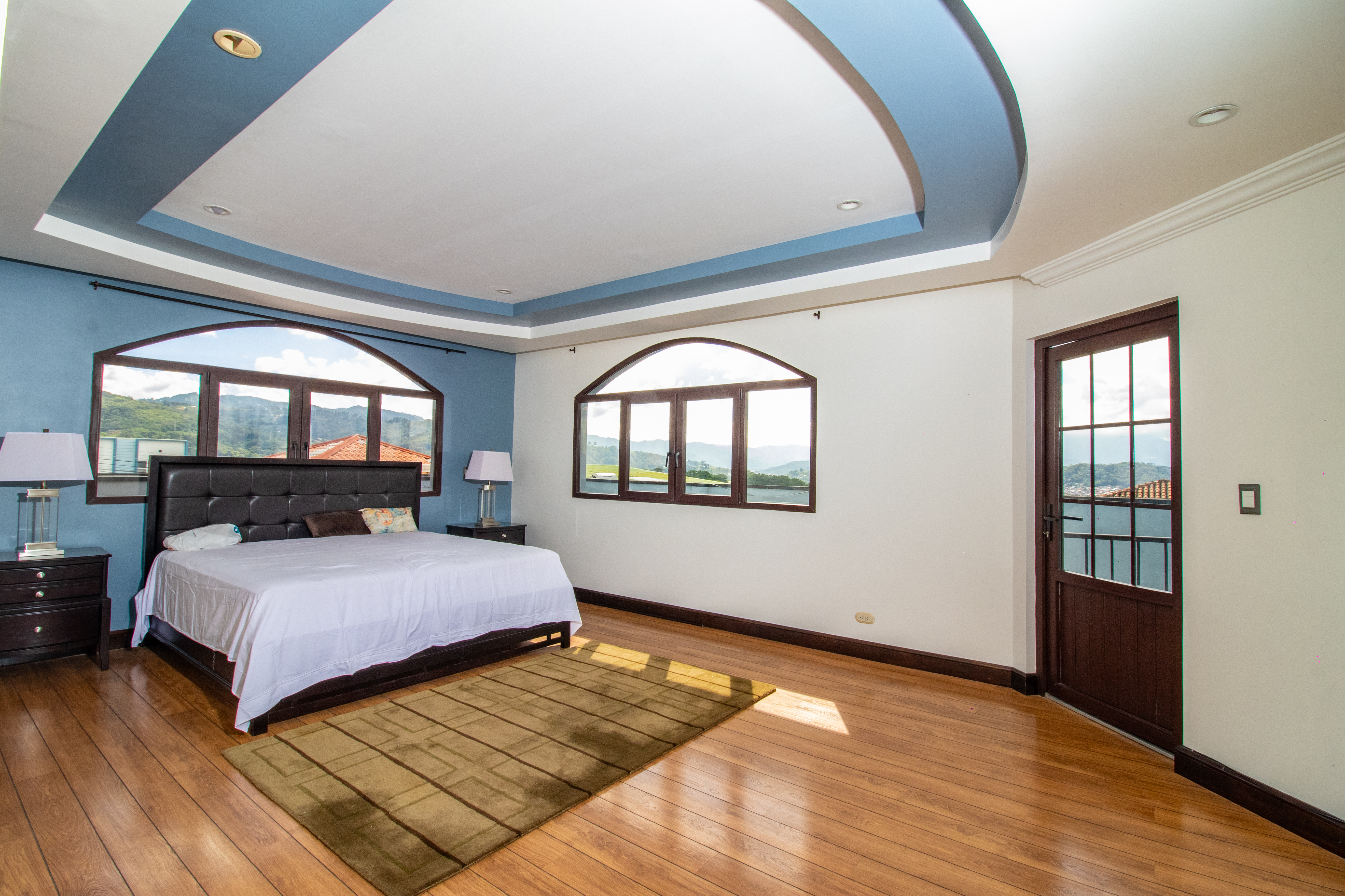 4 bed Single Family Homes For Sale in Curridabat, San Jose - thumb 4