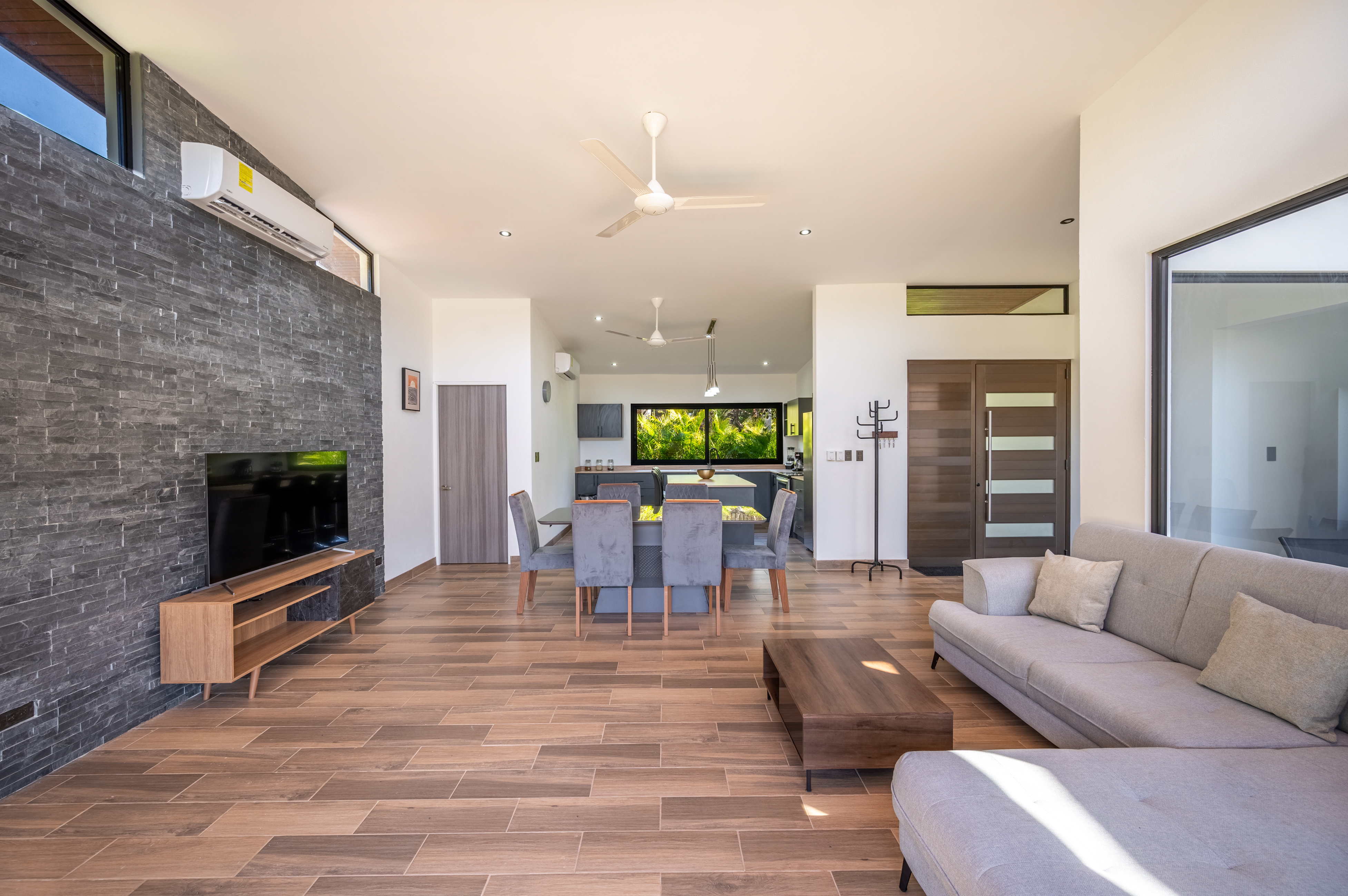 3 bed Single Family Homes For Sale in Tamarindo, Guanacaste - thumb 4