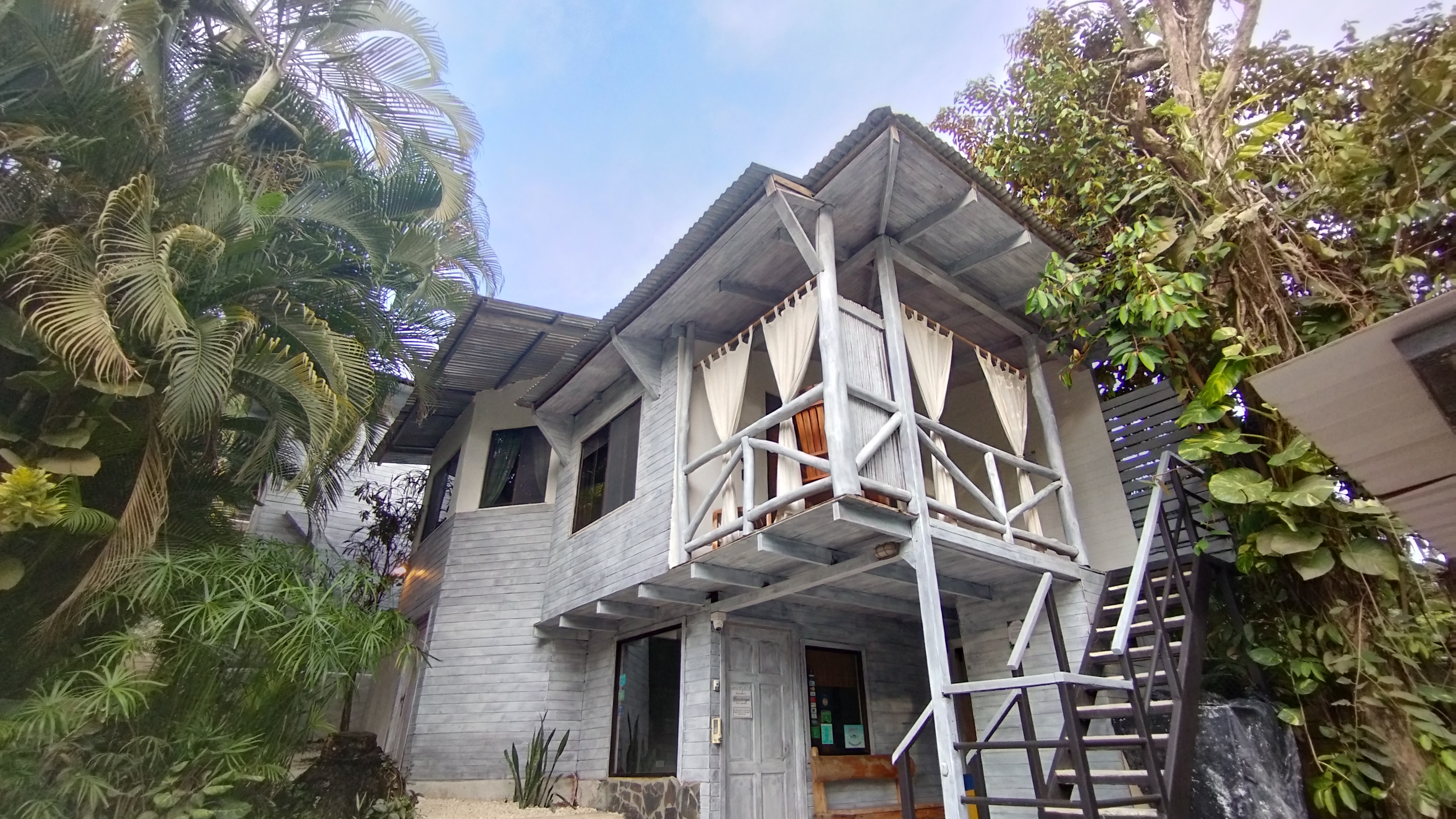 8 bed Hotel / Leisure For Sale in Santa Teresa, Puntarenas - thumb 1