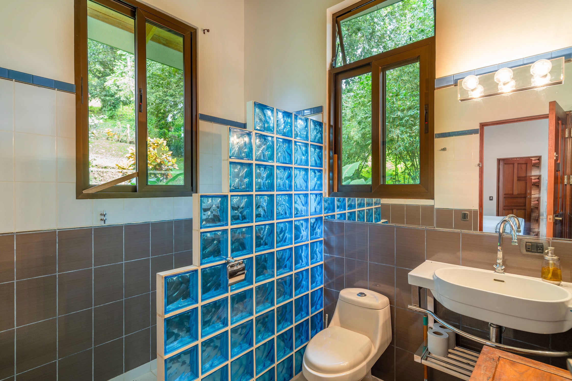 3 bed Single Family Homes For Sale in Quepos, Puntarenas - thumb 15