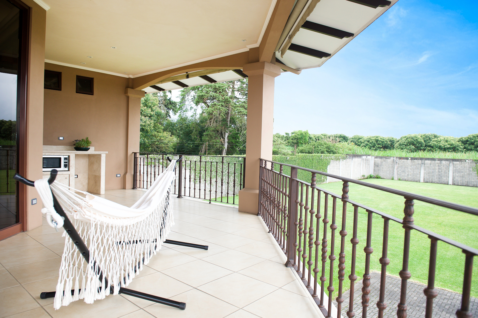 5 bed Single Family Homes For Sale in San Isidro, Heredia - thumb 3