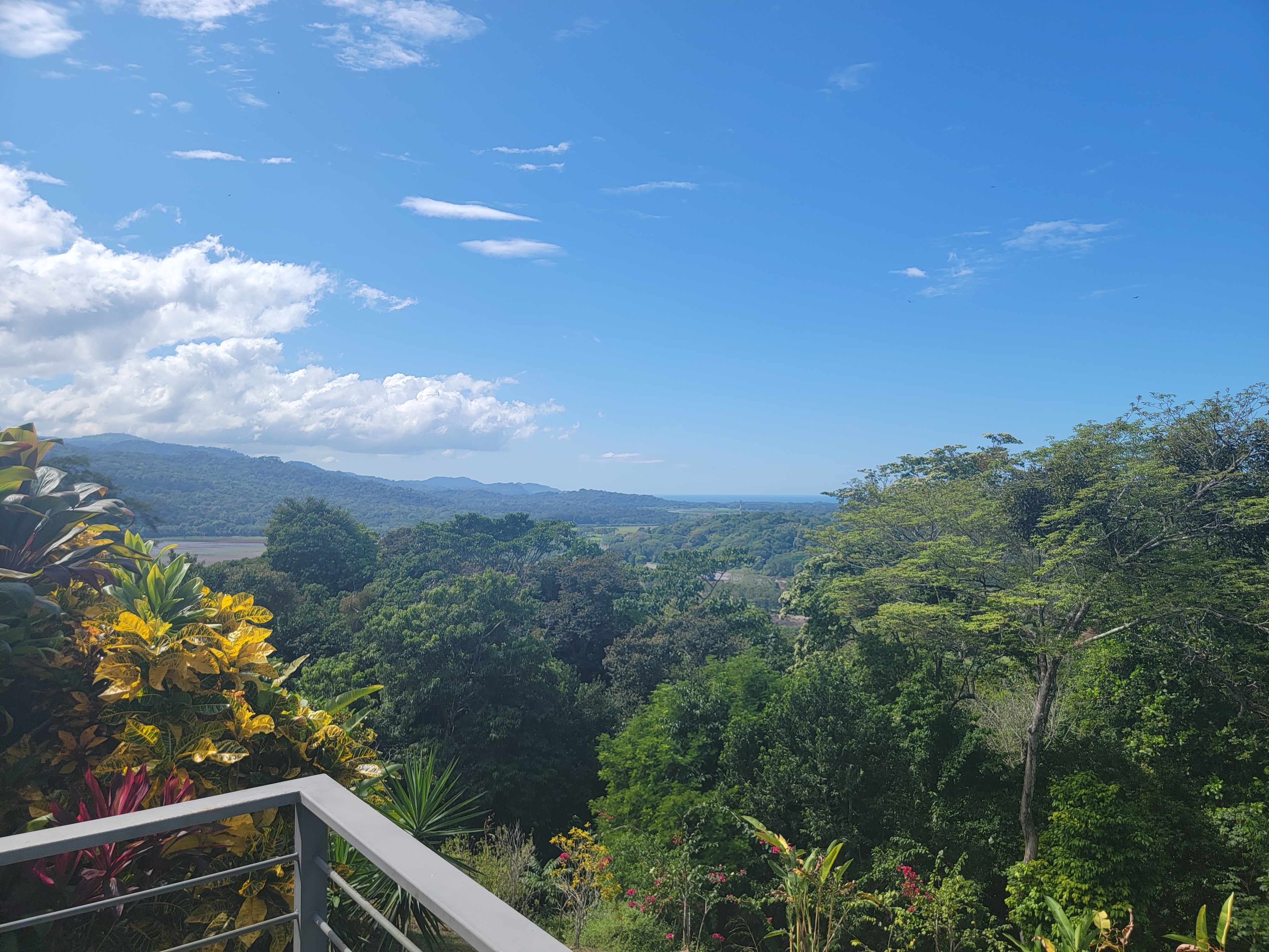 3 bed Single Family Homes For Sale in Tarcoles, Puntarenas - thumb 1