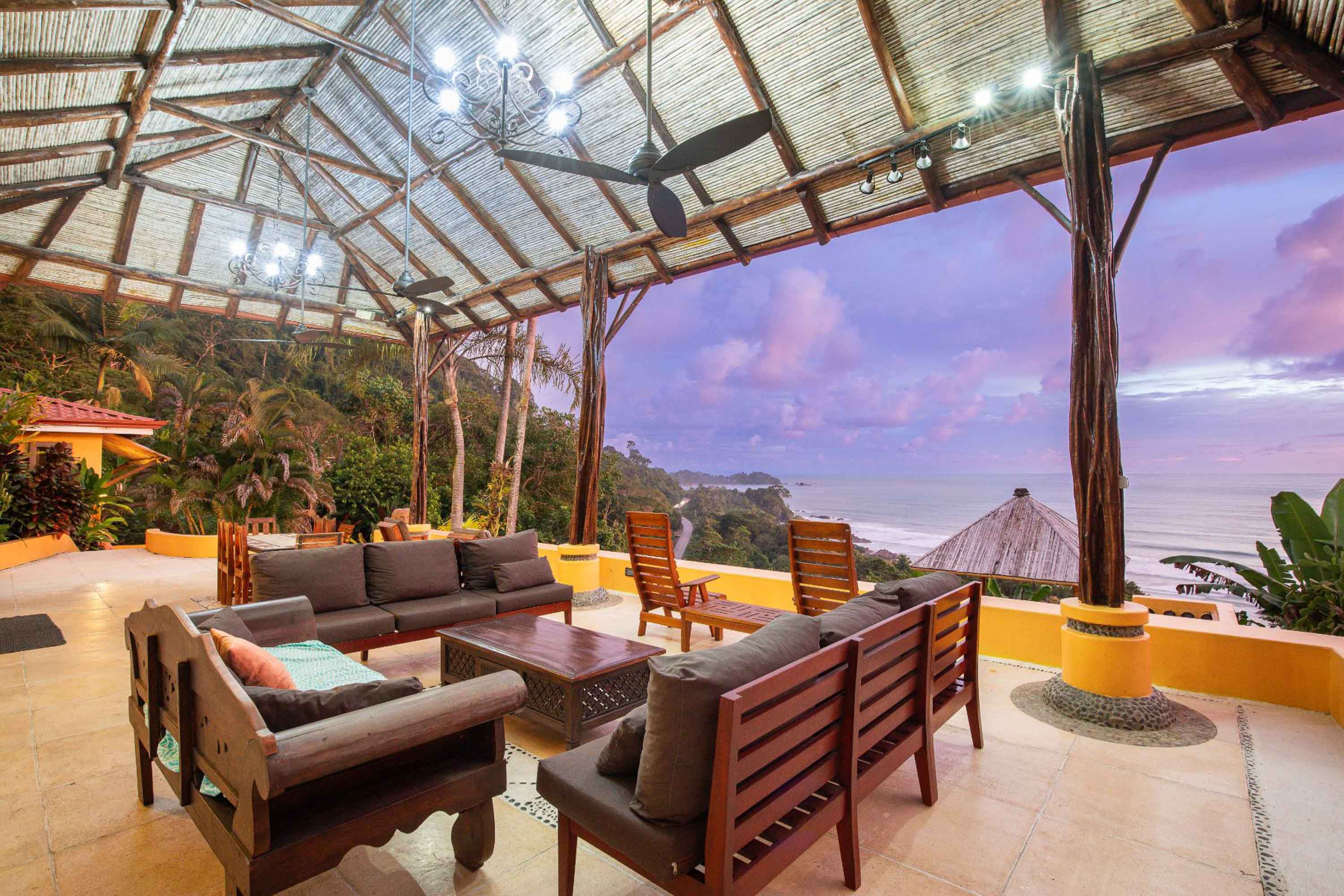 10 bed Single Family Homes For Sale in Dominical, Puntarenas - thumb 3