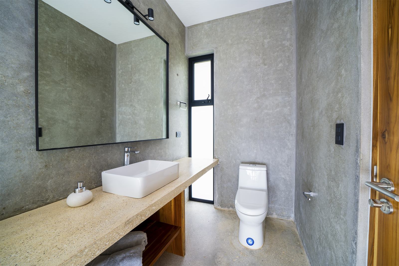 4 bed Single Family Homes For Sale in Tamarindo, Guanacaste - thumb 24