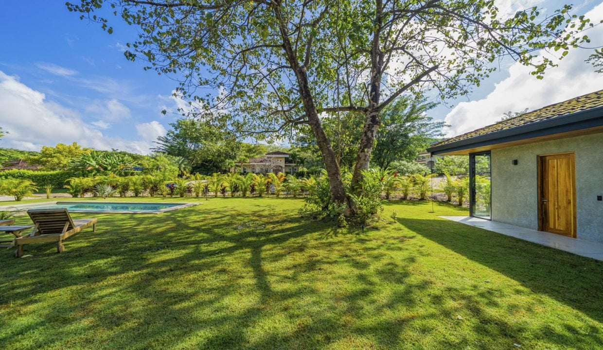 4 bed Single Family Homes For Sale in Tamarindo, Guanacaste - thumb 28