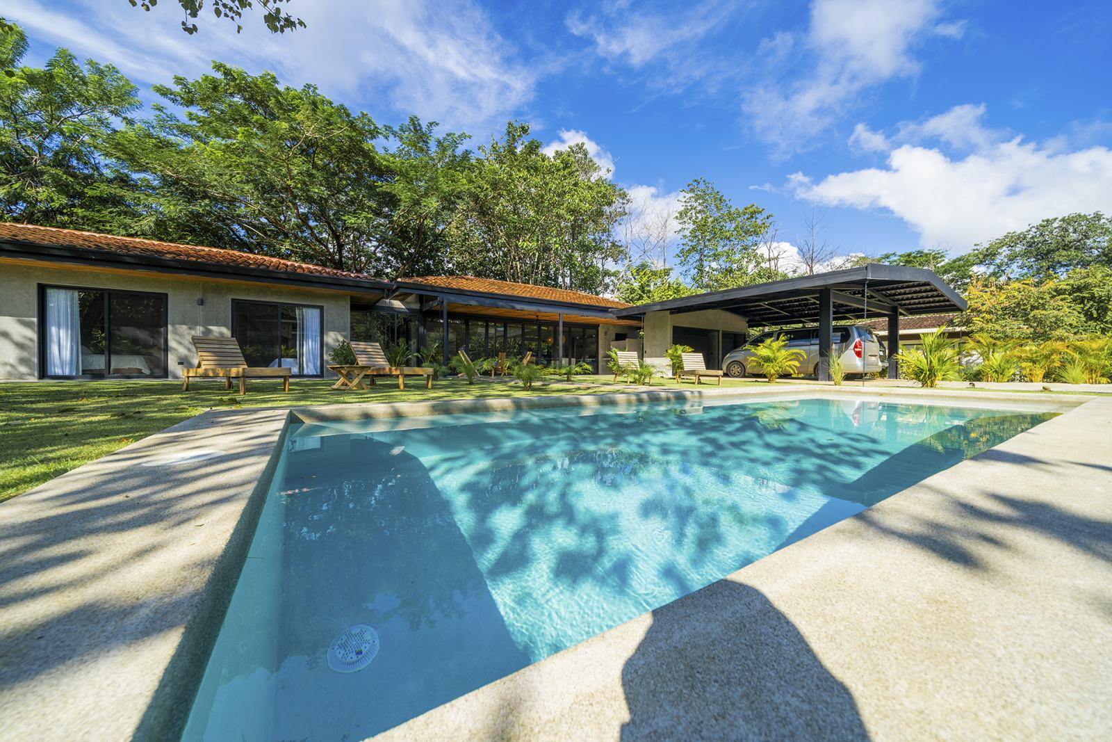 4 bed Single Family Homes For Sale in Tamarindo, Guanacaste - thumb 2