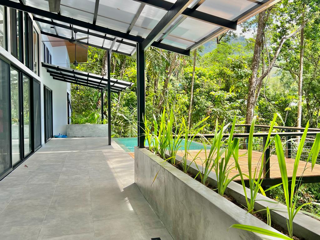 4 bed Single Family Homes For Sale in Dominical, Puntarenas - thumb 3