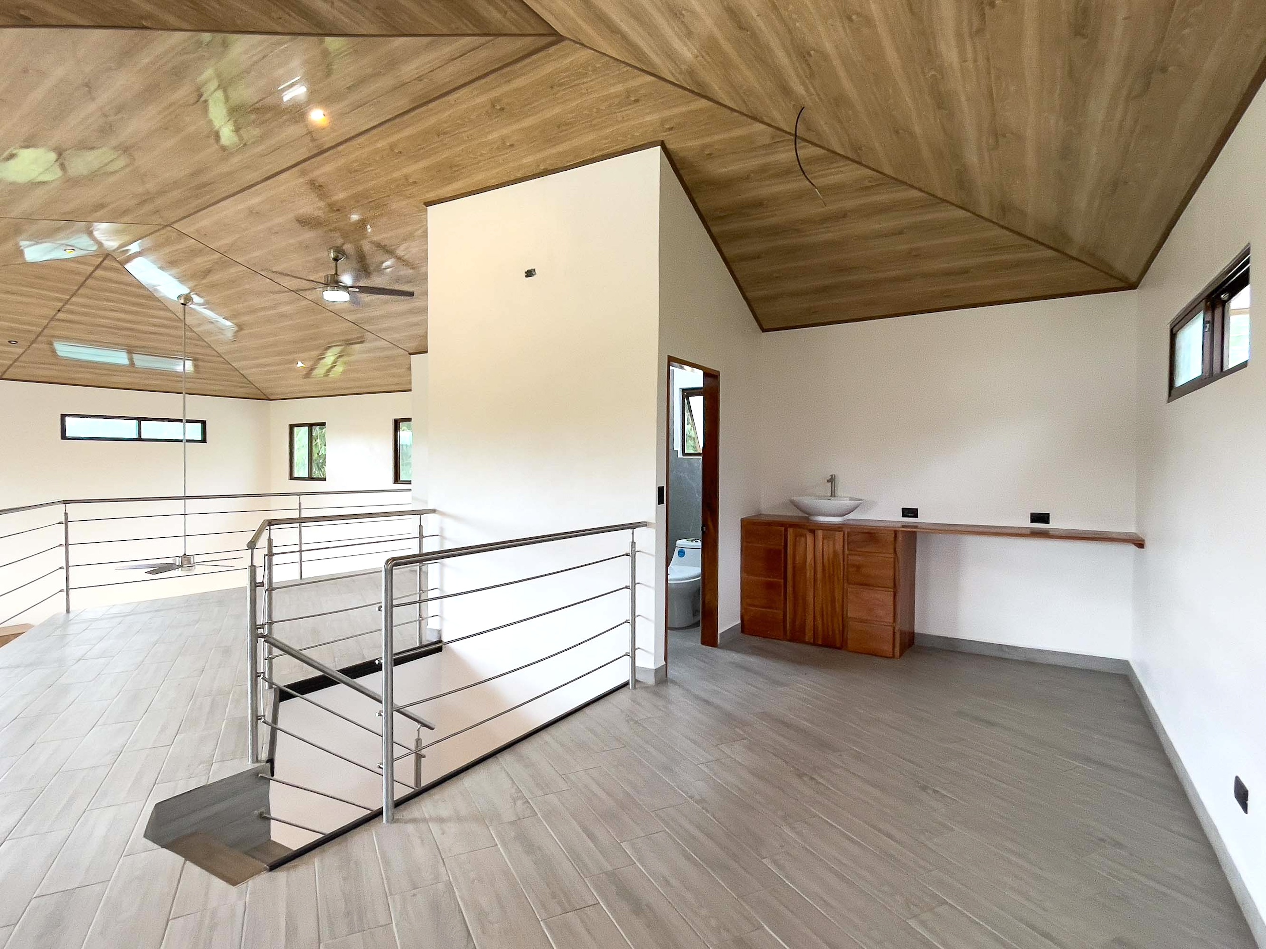 4 bed Single Family Homes For Sale in Quepos, Puntarenas - thumb 7