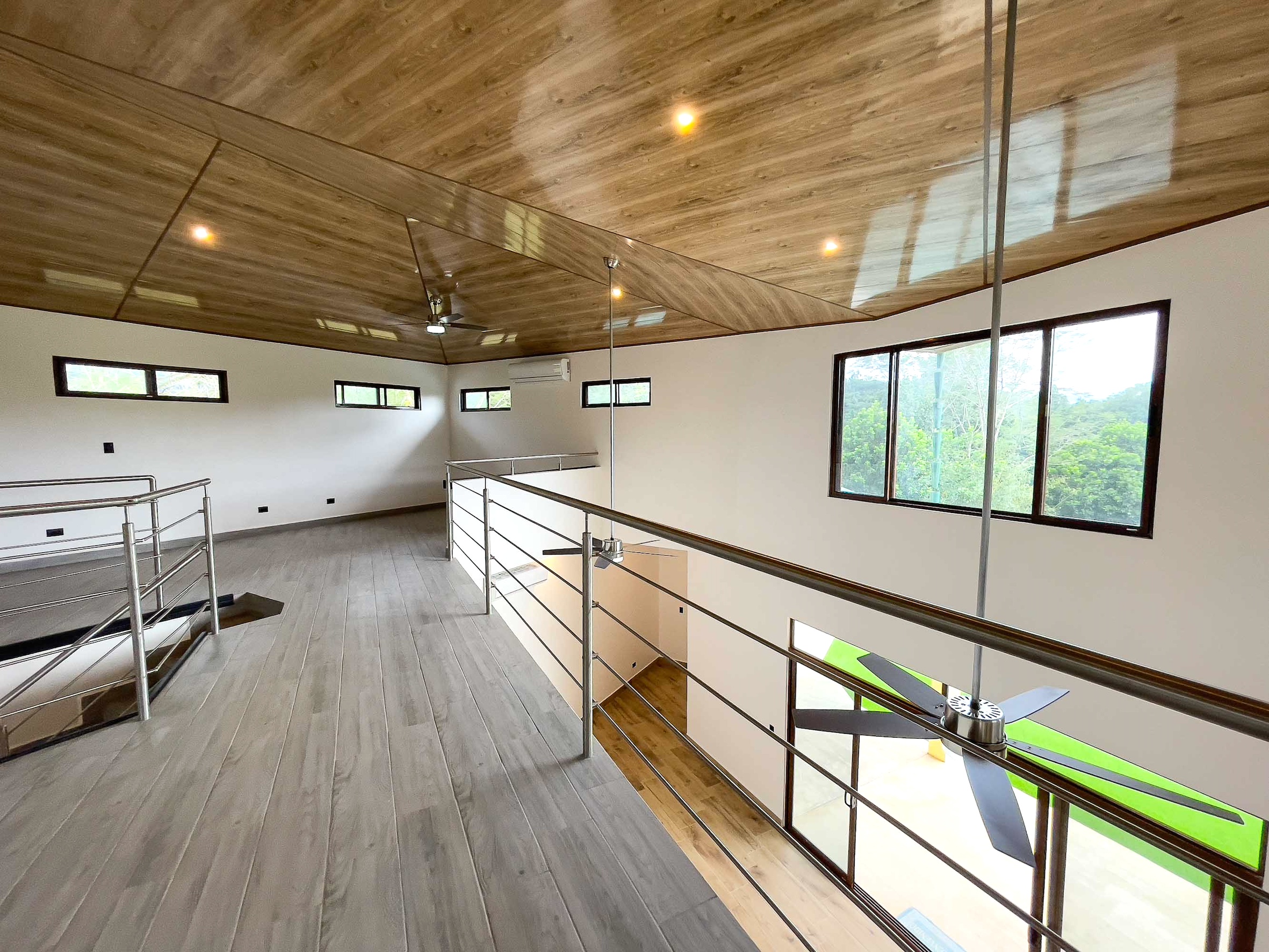 4 bed Single Family Homes For Sale in Quepos, Puntarenas - thumb 9