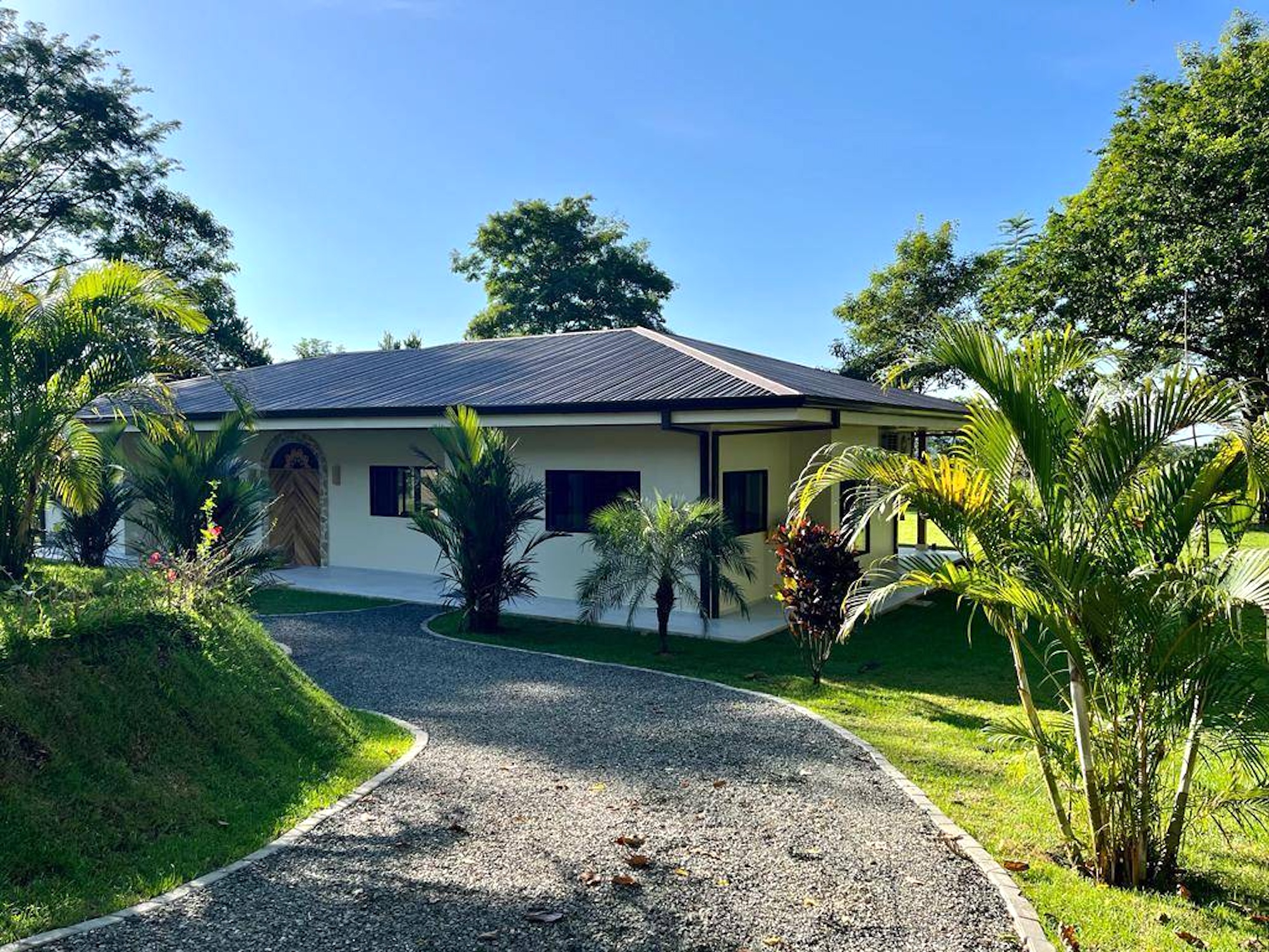 3 bed Single Family Homes For Sale in Ojochal, Puntarenas - thumb 9