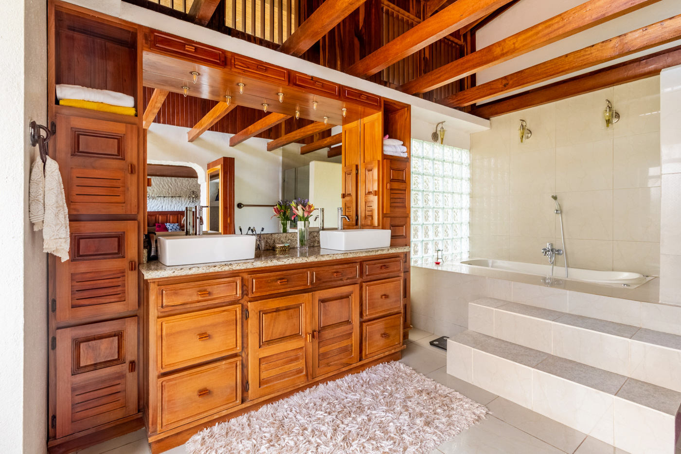 5 bed Single Family Homes For Sale in Perez Zeledon, San Jose - thumb 25