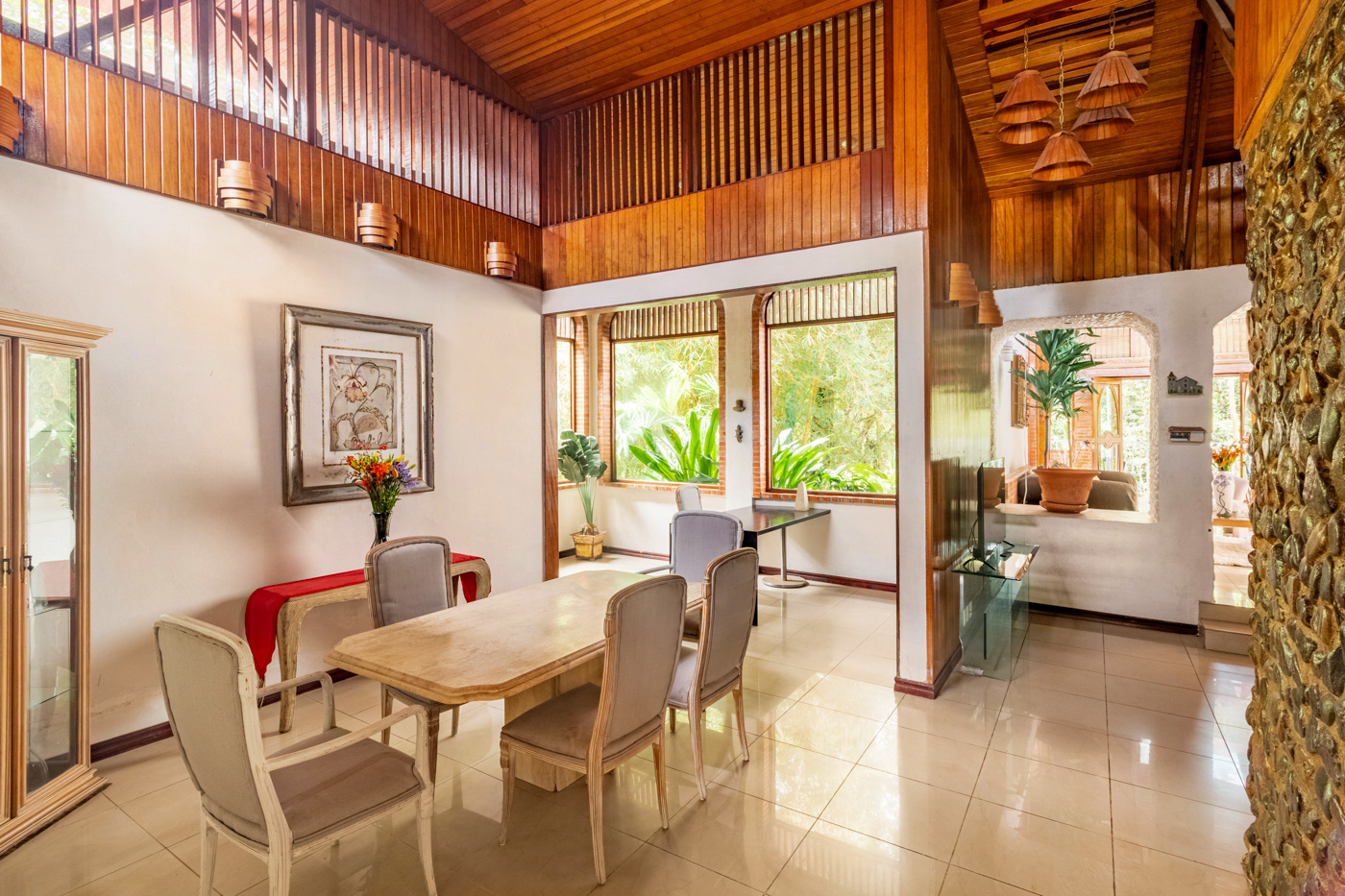 5 bed Single Family Homes For Sale in Perez Zeledon, San Jose - thumb 8