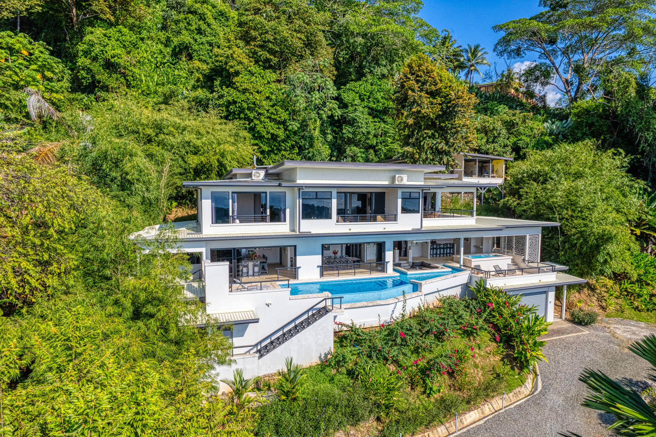 6 bed Single Family Homes For Sale in Uvita, Puntarenas - thumb 1