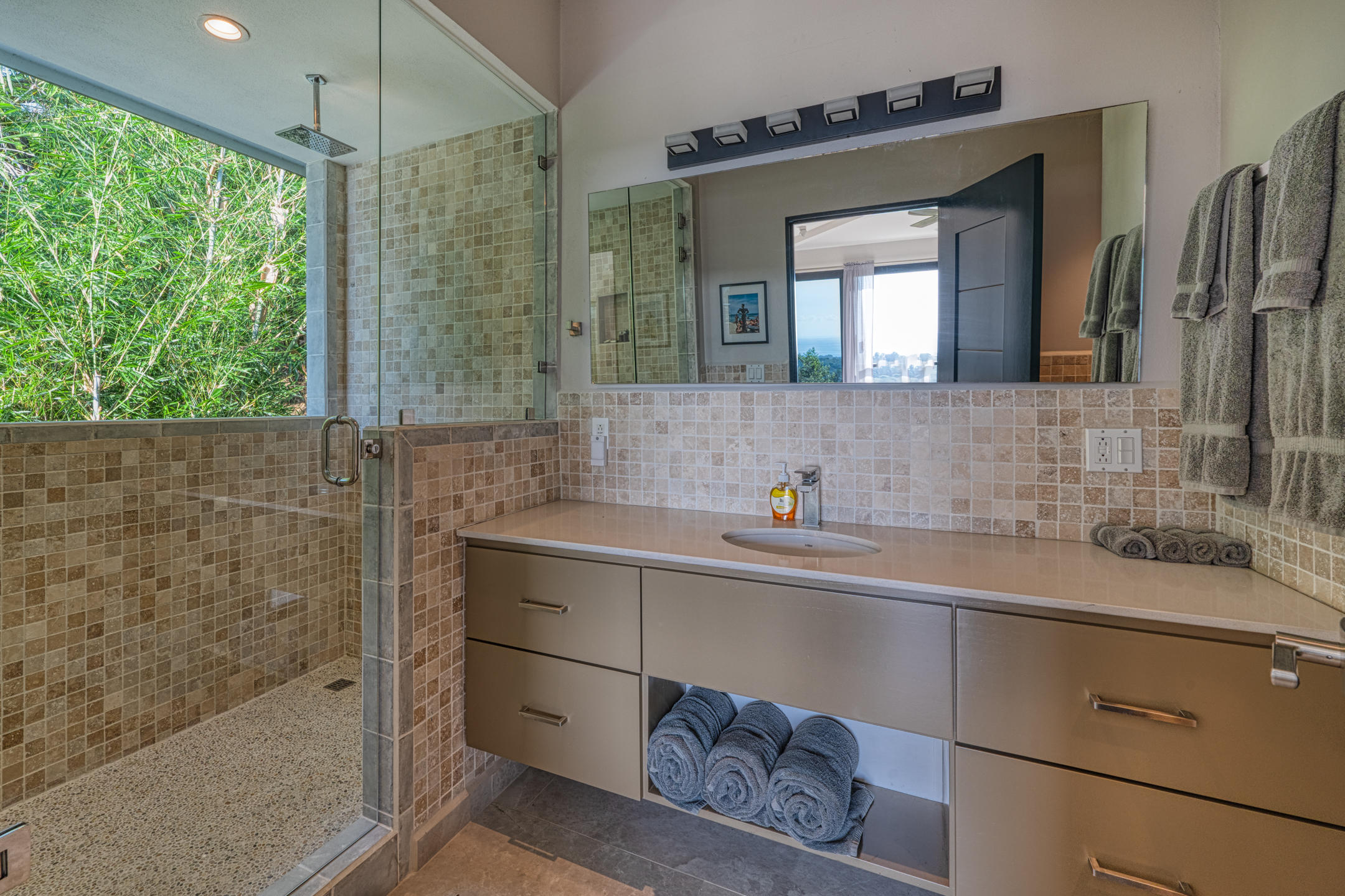 6 bed Single Family Homes For Sale in Uvita, Puntarenas - thumb 24