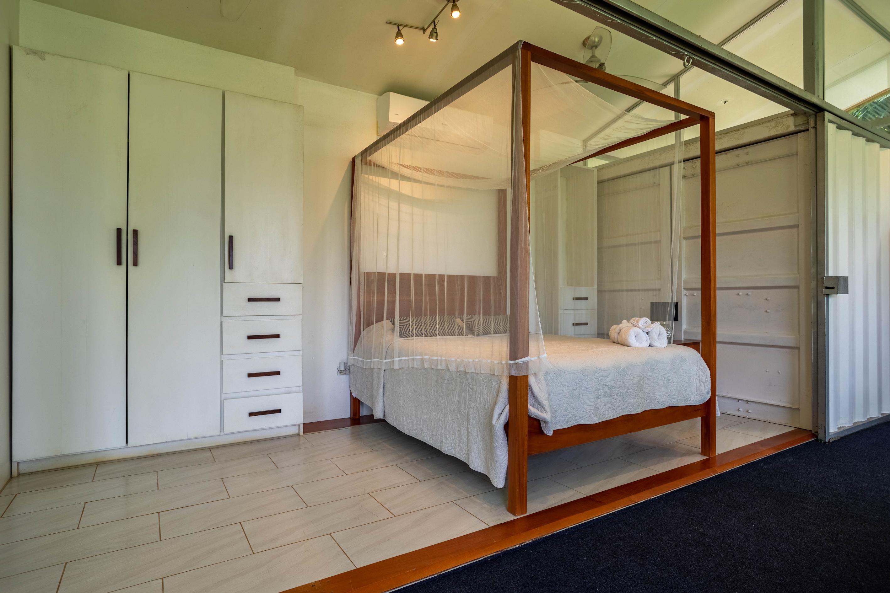 4 bed Single Family Homes For Sale in Uvita, Puntarenas - thumb 27