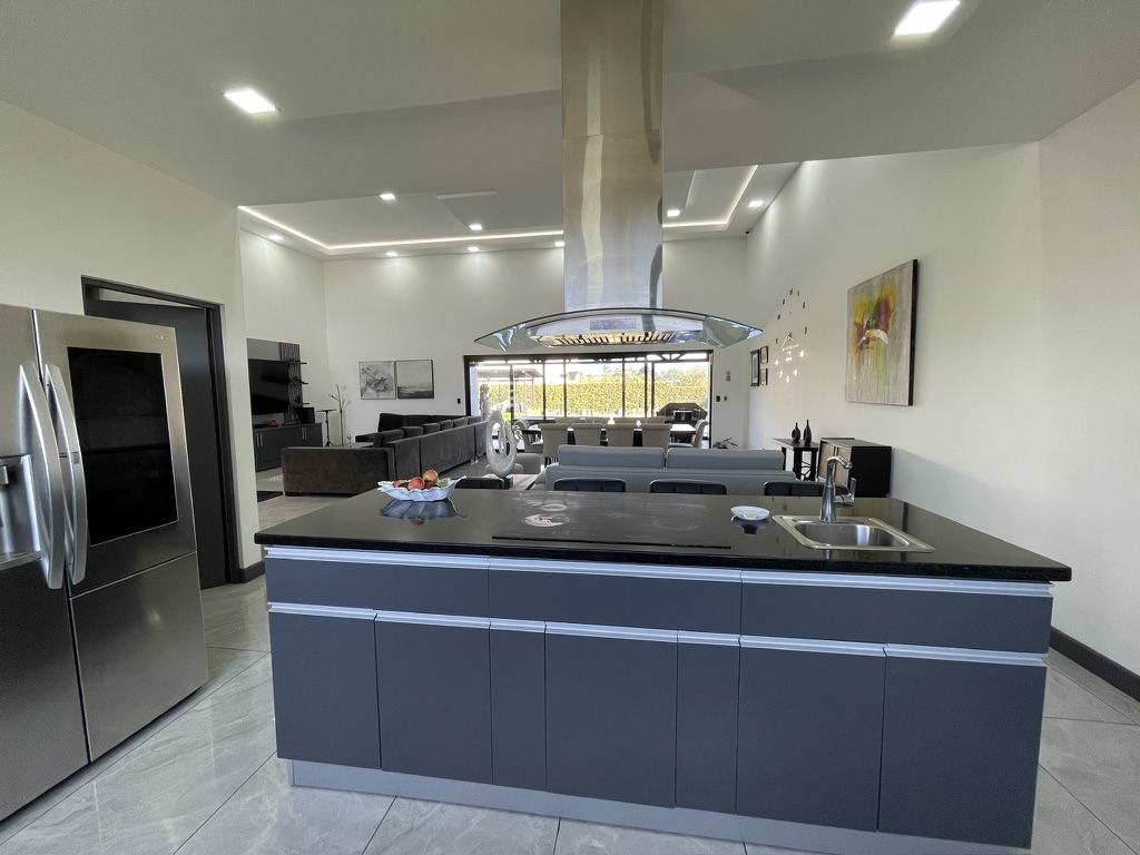 7 bed Single Family Homes For Sale in San Isidro, Heredia - thumb 11