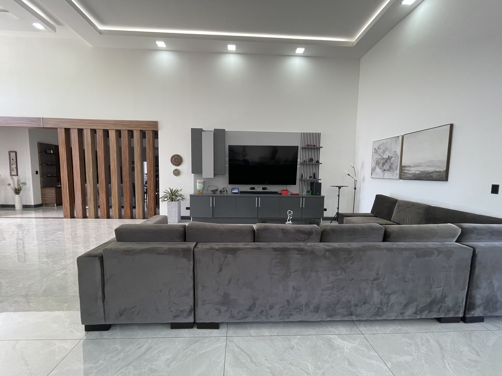 7 bed Single Family Homes For Sale in San Isidro, Heredia - thumb 2