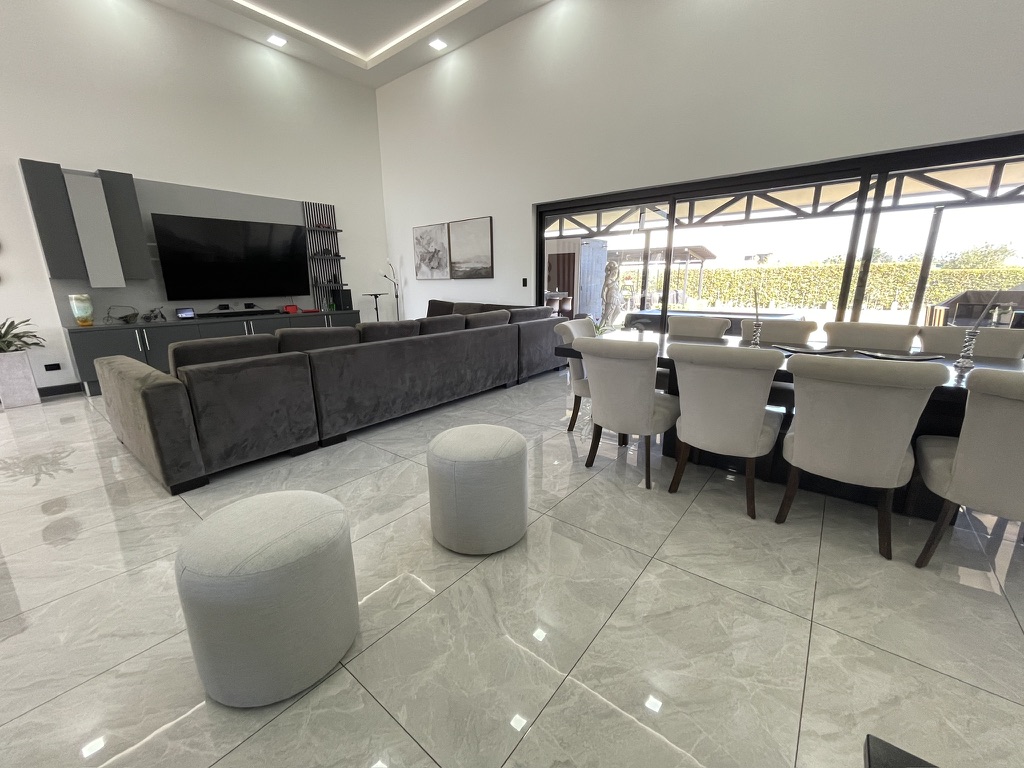 7 bed Single Family Homes For Sale in San Isidro, Heredia - thumb 15