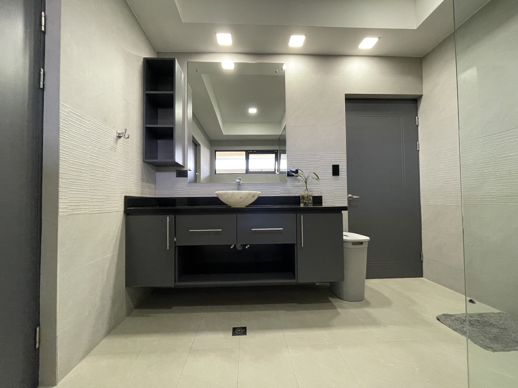 7 bed Single Family Homes For Sale in San Isidro, Heredia - thumb 23