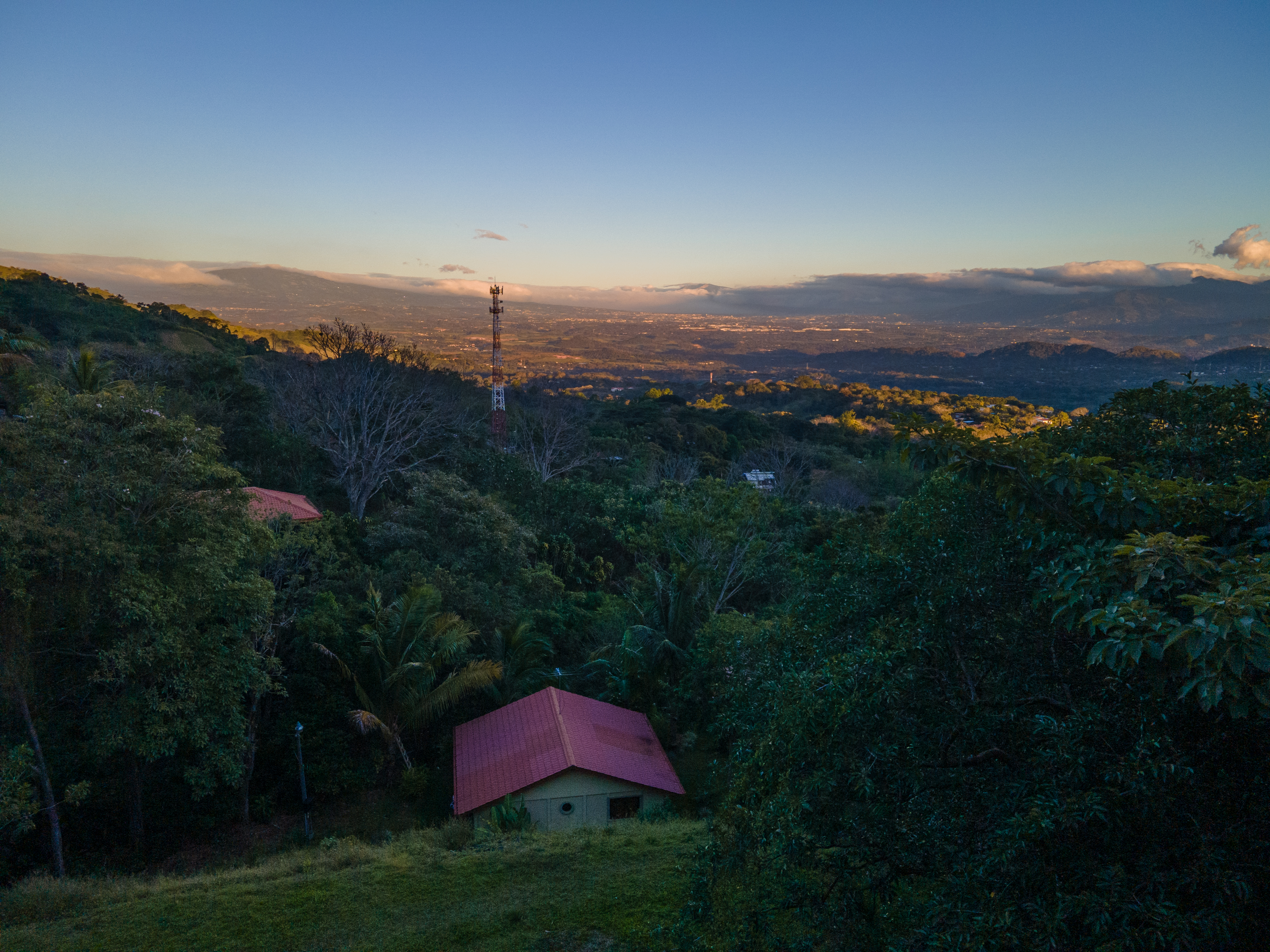 4 bed Single Family Homes For Sale in Atenas, Alajuela - thumb 9