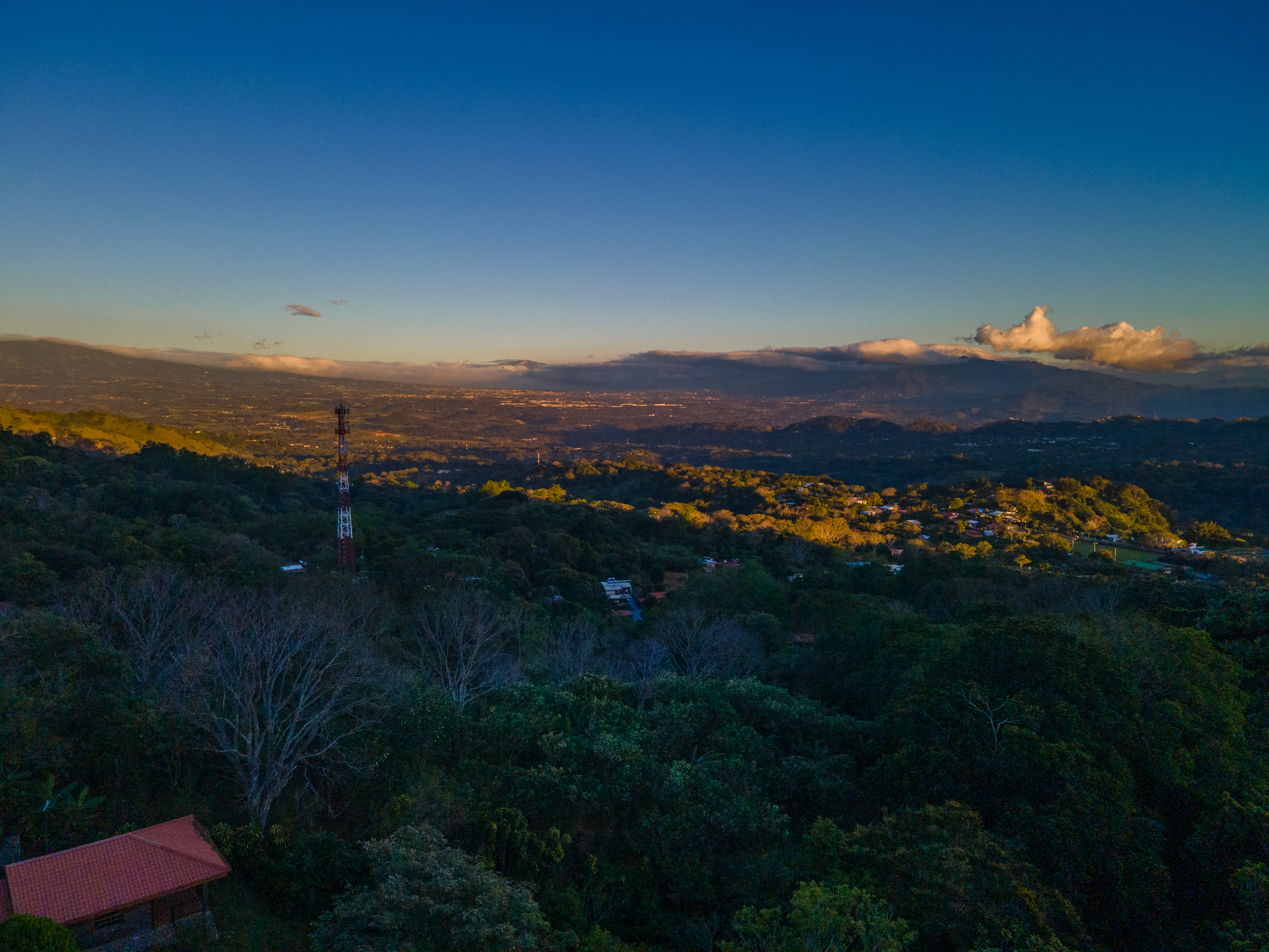 4 bed Single Family Homes For Sale in Atenas, Alajuela - thumb 2