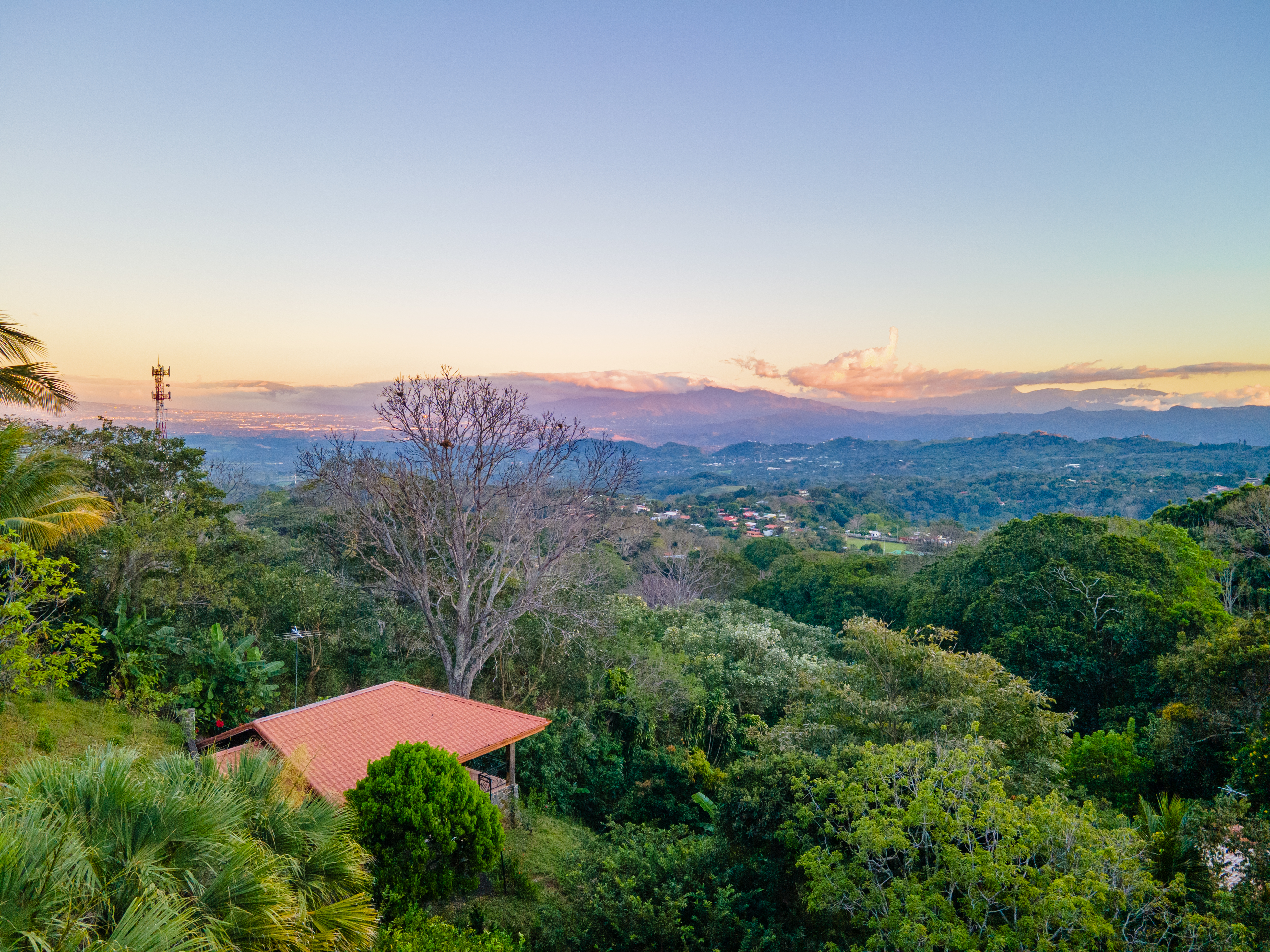 4 bed Single Family Homes For Sale in Atenas, Alajuela - thumb 12