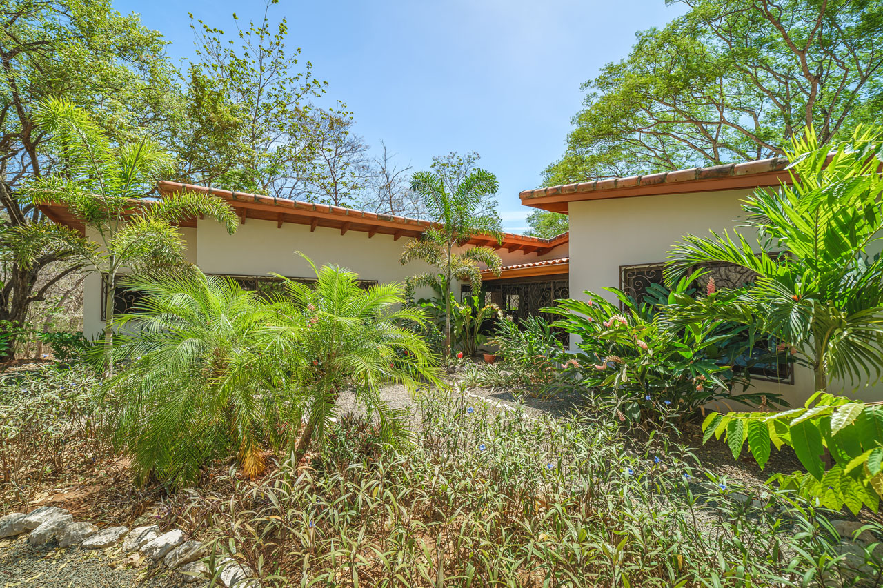 3 bed Single Family Homes For Sale in Junquillal, Guanacaste - thumb 23