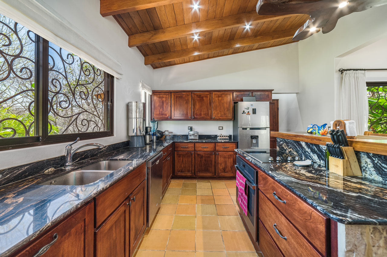 3 bed Single Family Homes For Sale in Junquillal, Guanacaste - thumb 8