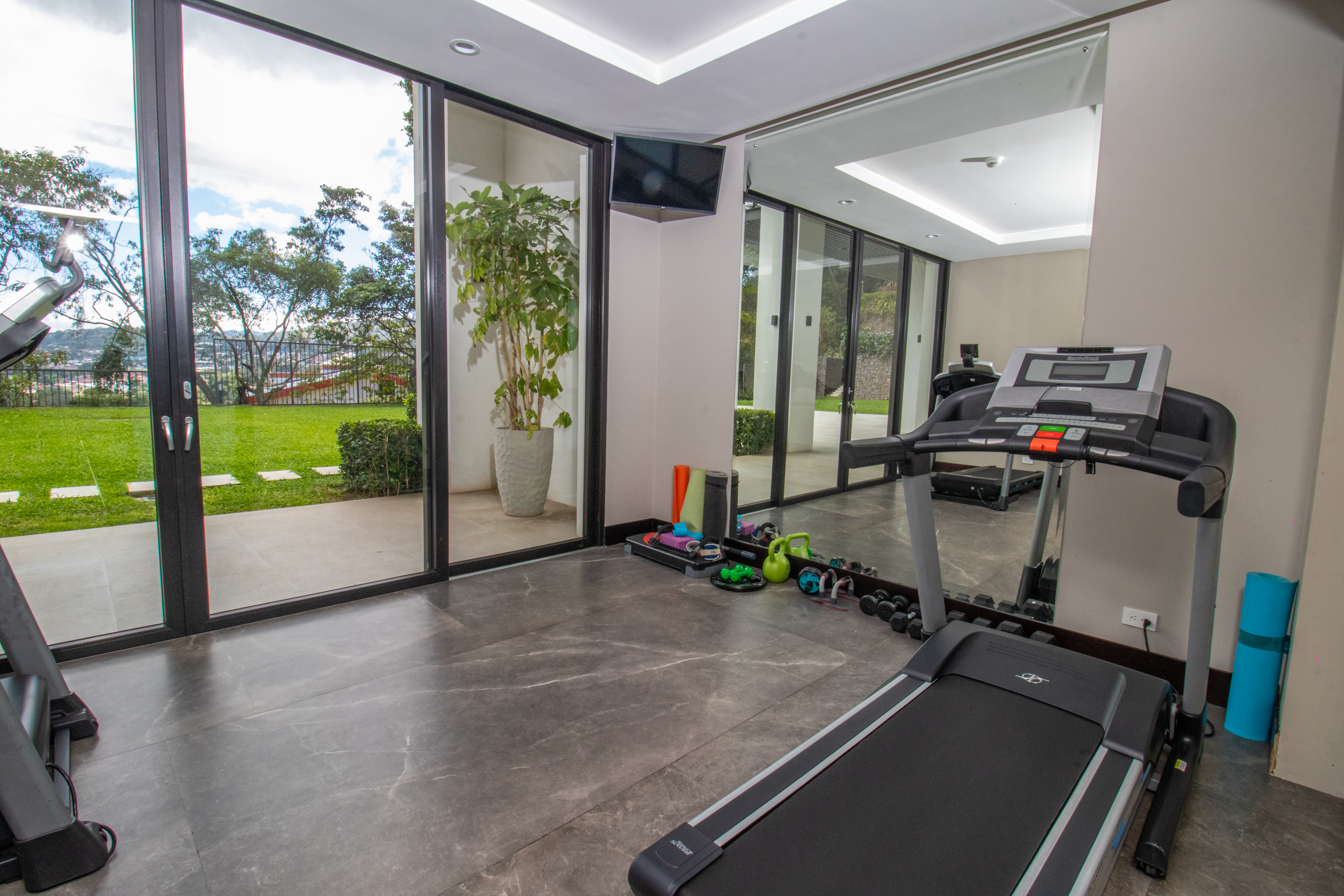 3 bed Condo For Sale in Escazu, San Jose - thumb 9