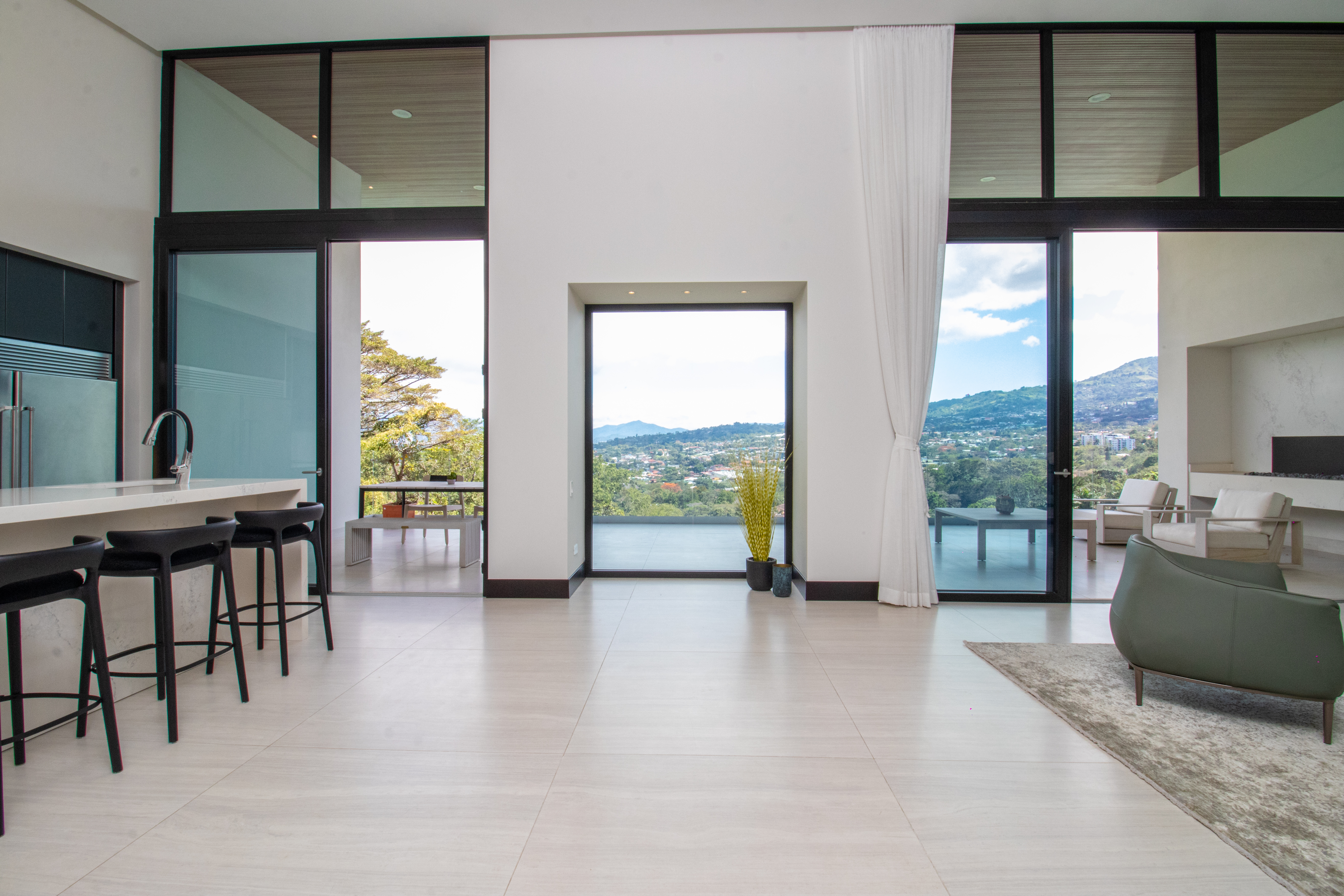 3 bed Condo For Sale in Escazu, San Jose - thumb 6