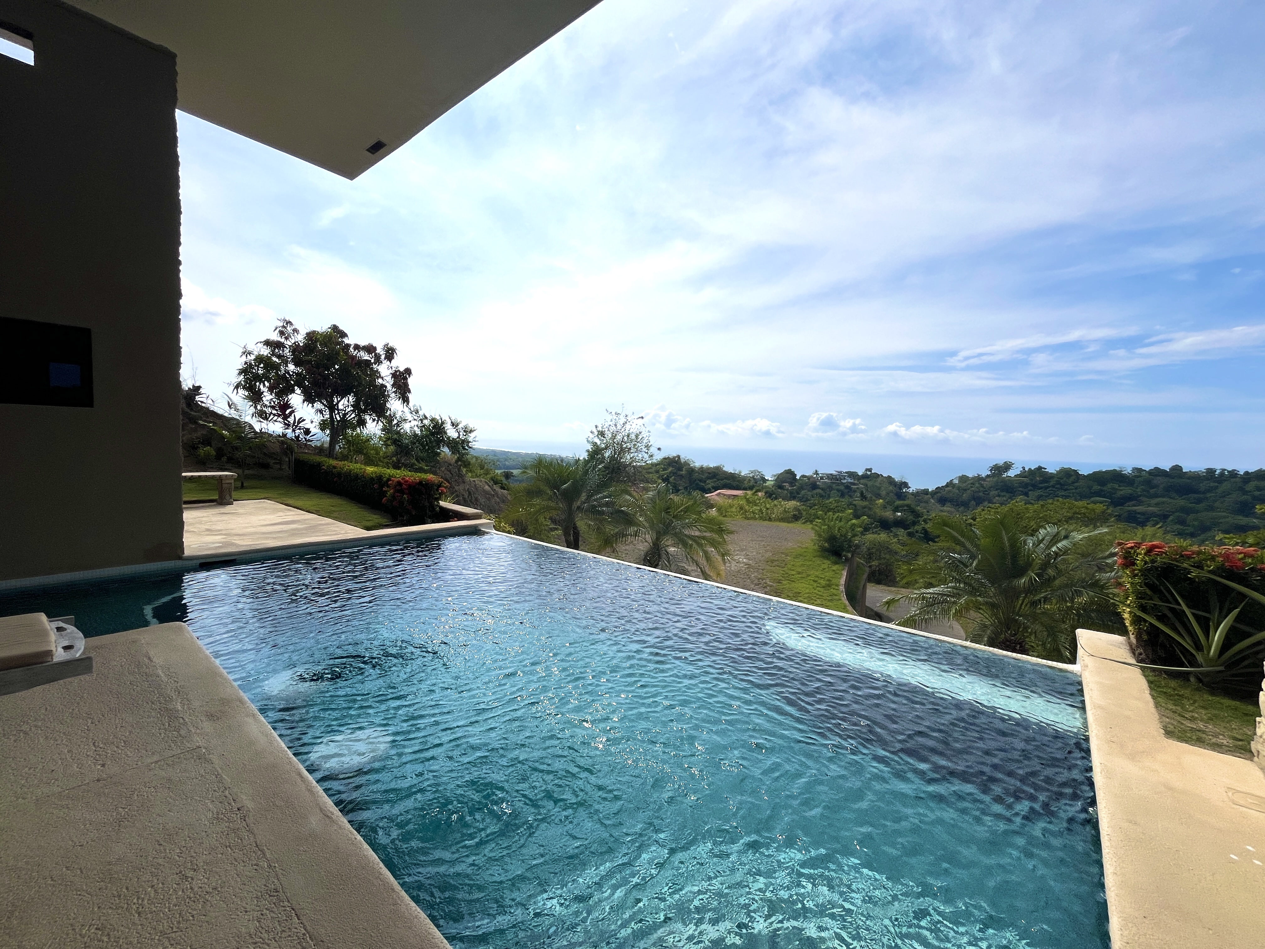 7 bed Single Family Homes For Sale in Playa Hermosa, Puntarenas - thumb 1