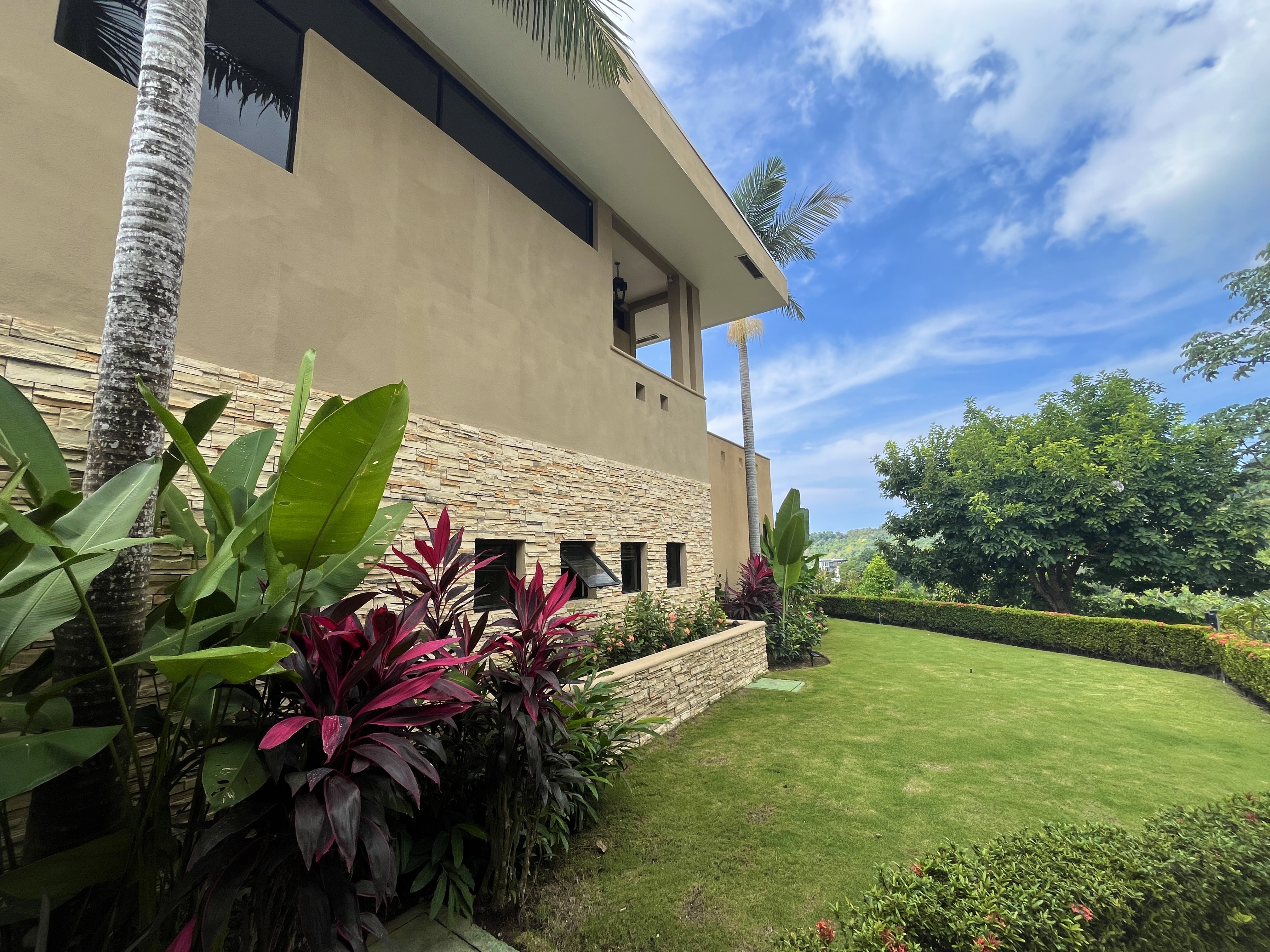 7 bed Single Family Homes For Sale in Playa Hermosa, Puntarenas - thumb 25