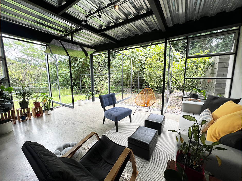 4 bed Single Family Homes For Sale in Ciudad Colon, San Jose - thumb 3