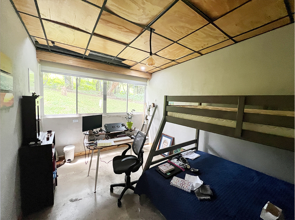 4 bed Single Family Homes For Sale in Ciudad Colon, San Jose - thumb 6