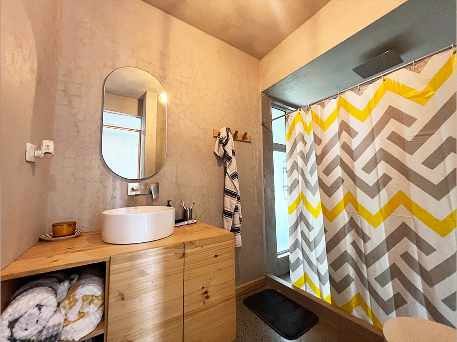 4 bed Single Family Homes For Sale in Ciudad Colon, San Jose - thumb 9