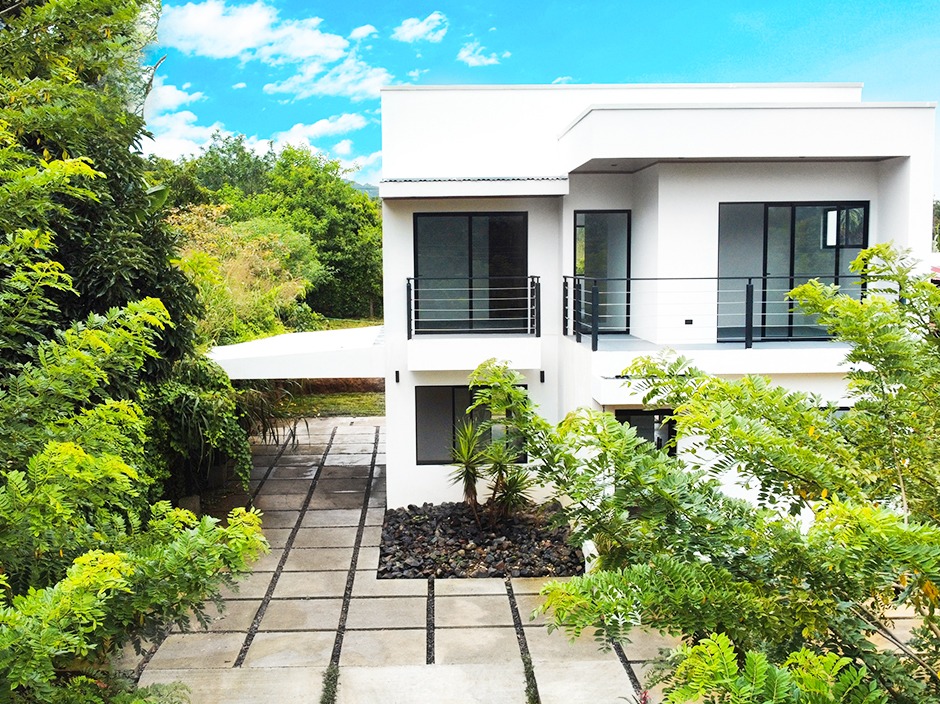 3 bed Single Family Homes For Sale in Ciudad Colon, San Jose - thumb 1