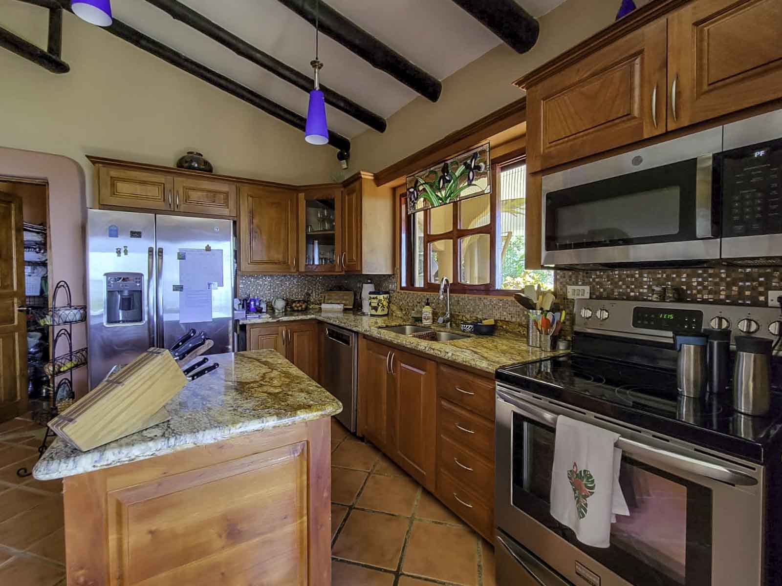 4 bed Single Family Homes For Sale in Playa Carrillo, Guanacaste - thumb 7