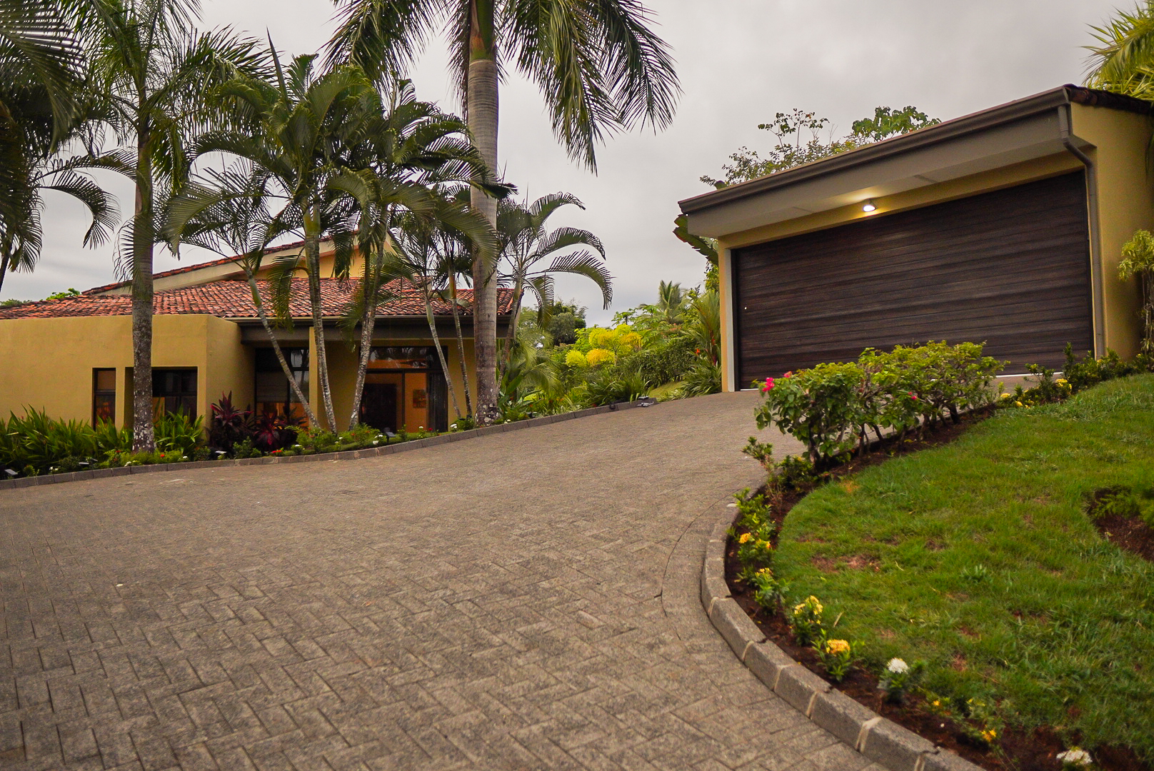 4 bed Single Family Homes For Sale in Esterillos, Puntarenas - thumb 27