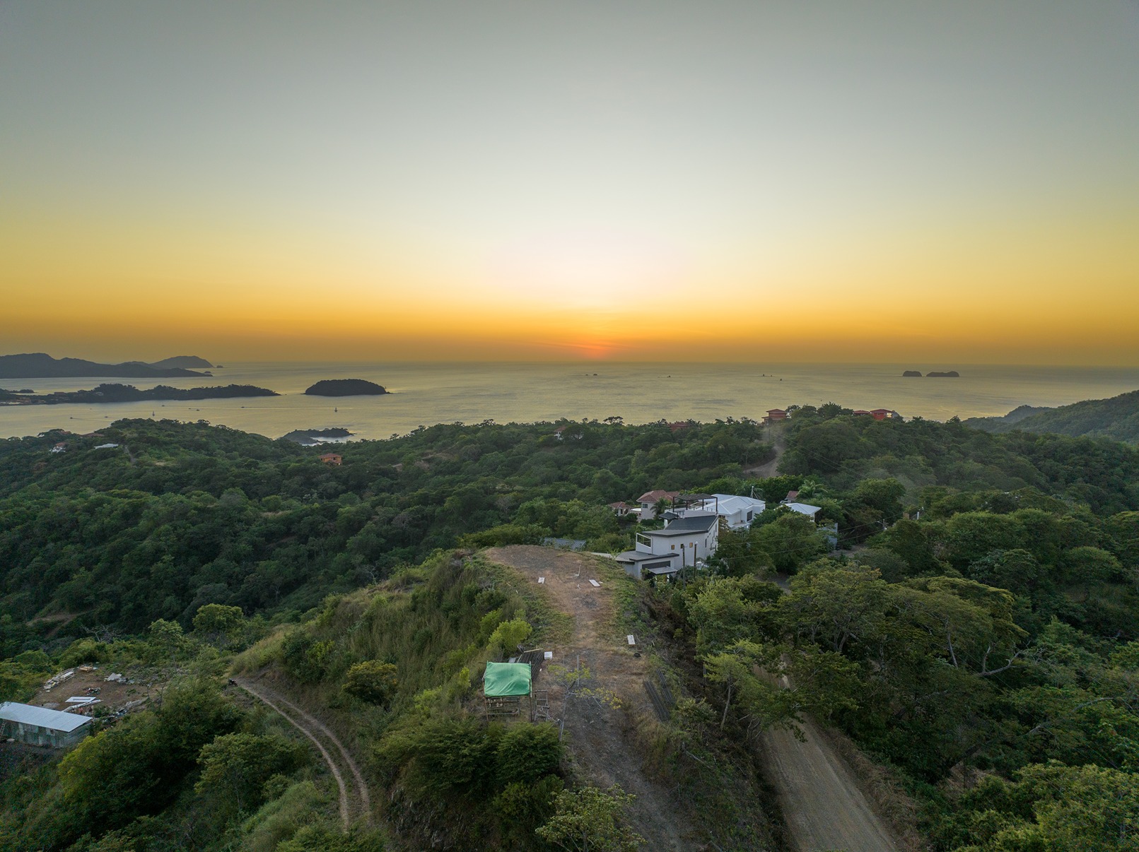 5 bed Single Family Homes For Sale in Playa Potrero, Guanacaste - thumb 11