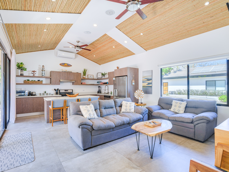 4 bed Single Family Homes For Sale in Tamarindo, Guanacaste - hero 2