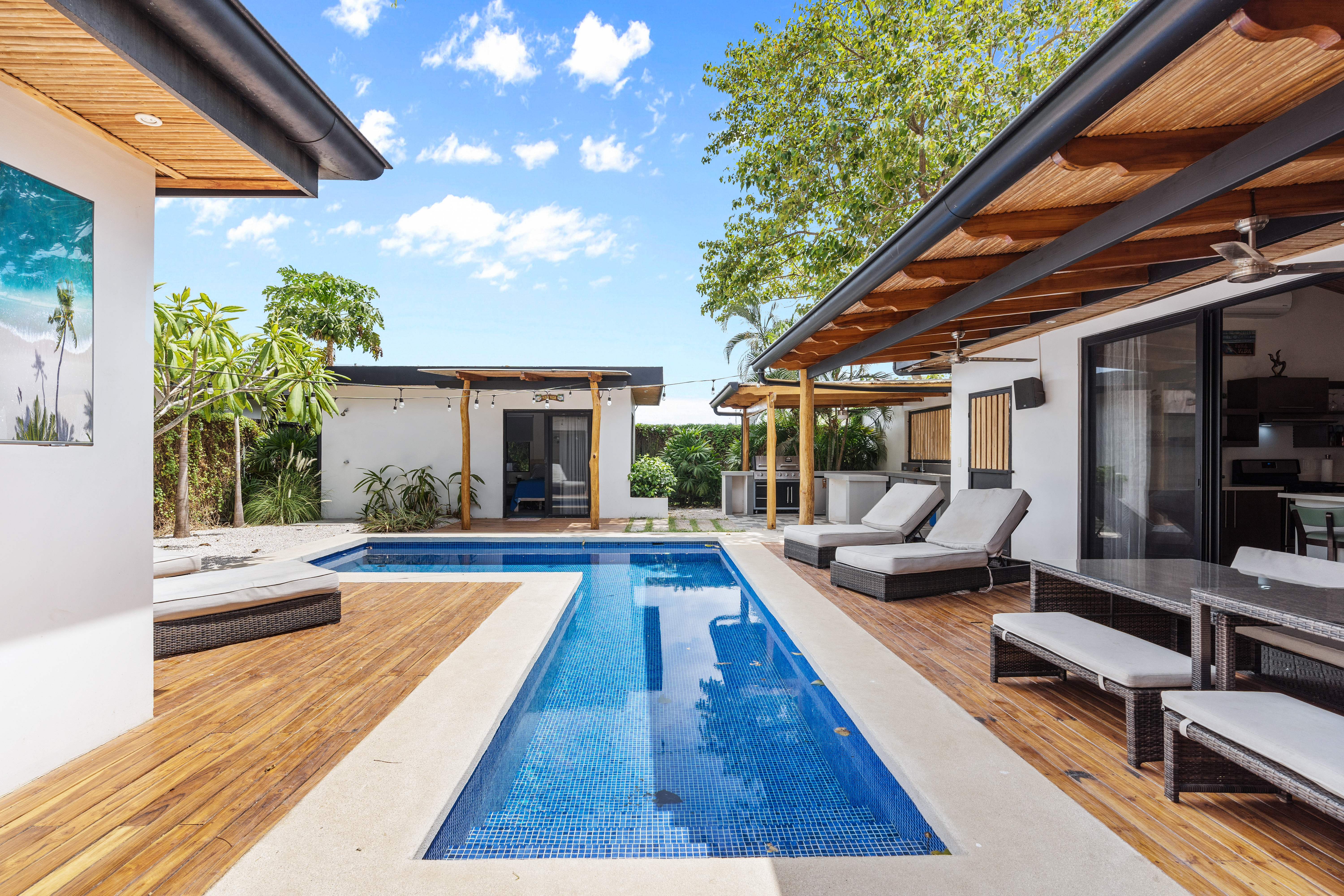 4 bed Single Family Homes For Sale in Tamarindo, Guanacaste - thumb 2