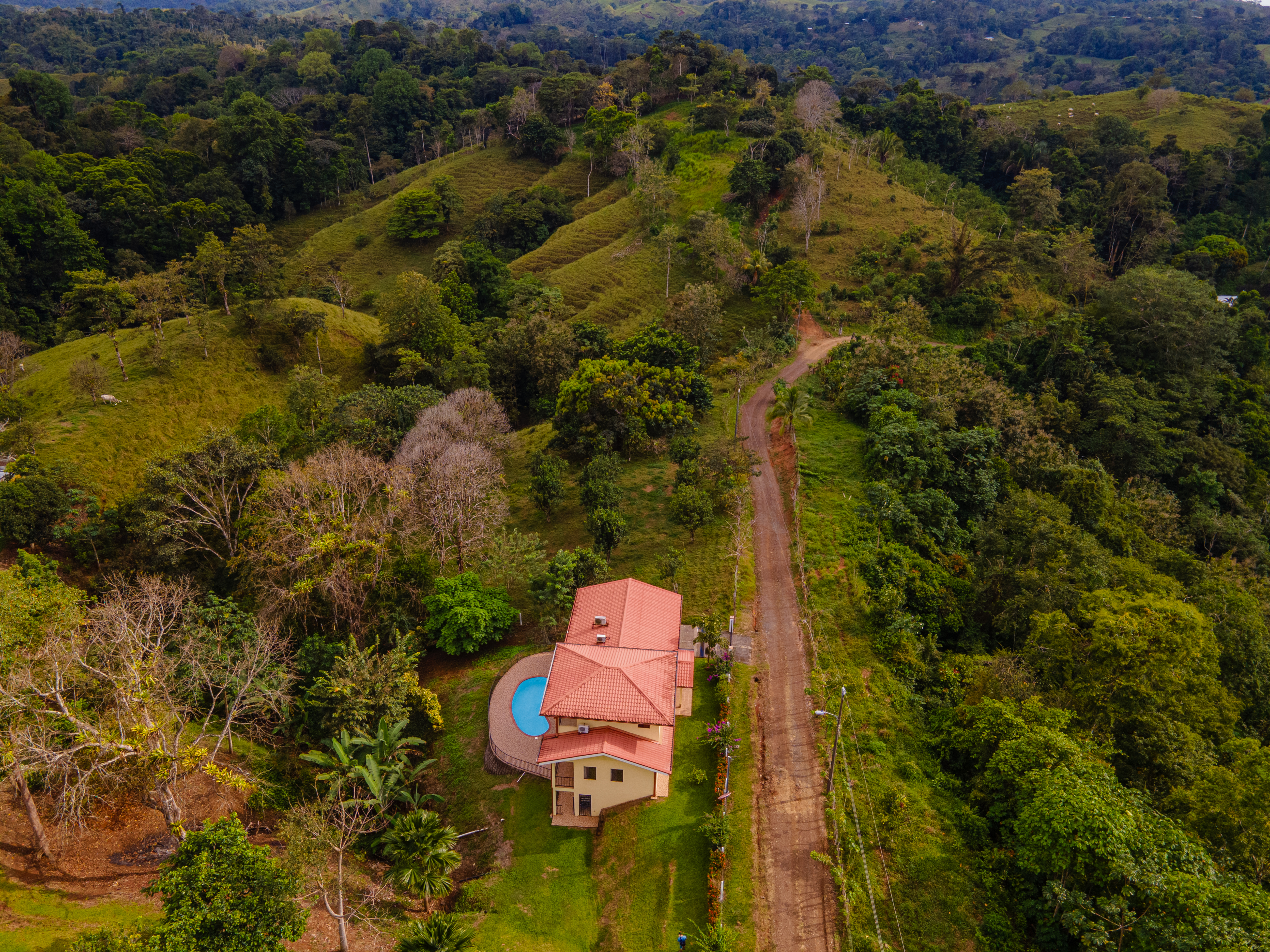 4 bed Single Family Homes For Sale in Puriscal, San Jose - thumb 5