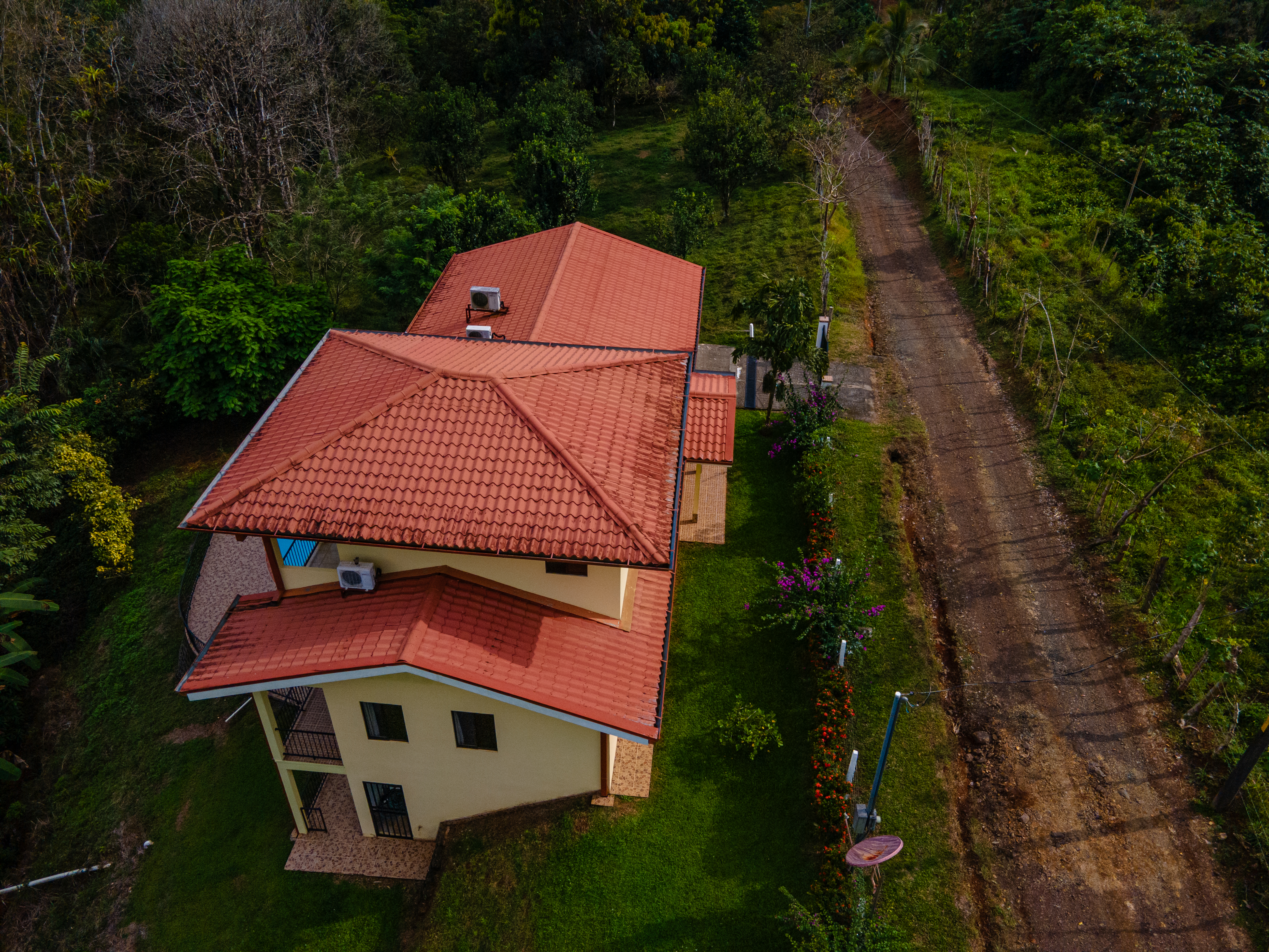 4 bed Single Family Homes For Sale in Puriscal, San Jose - thumb 4