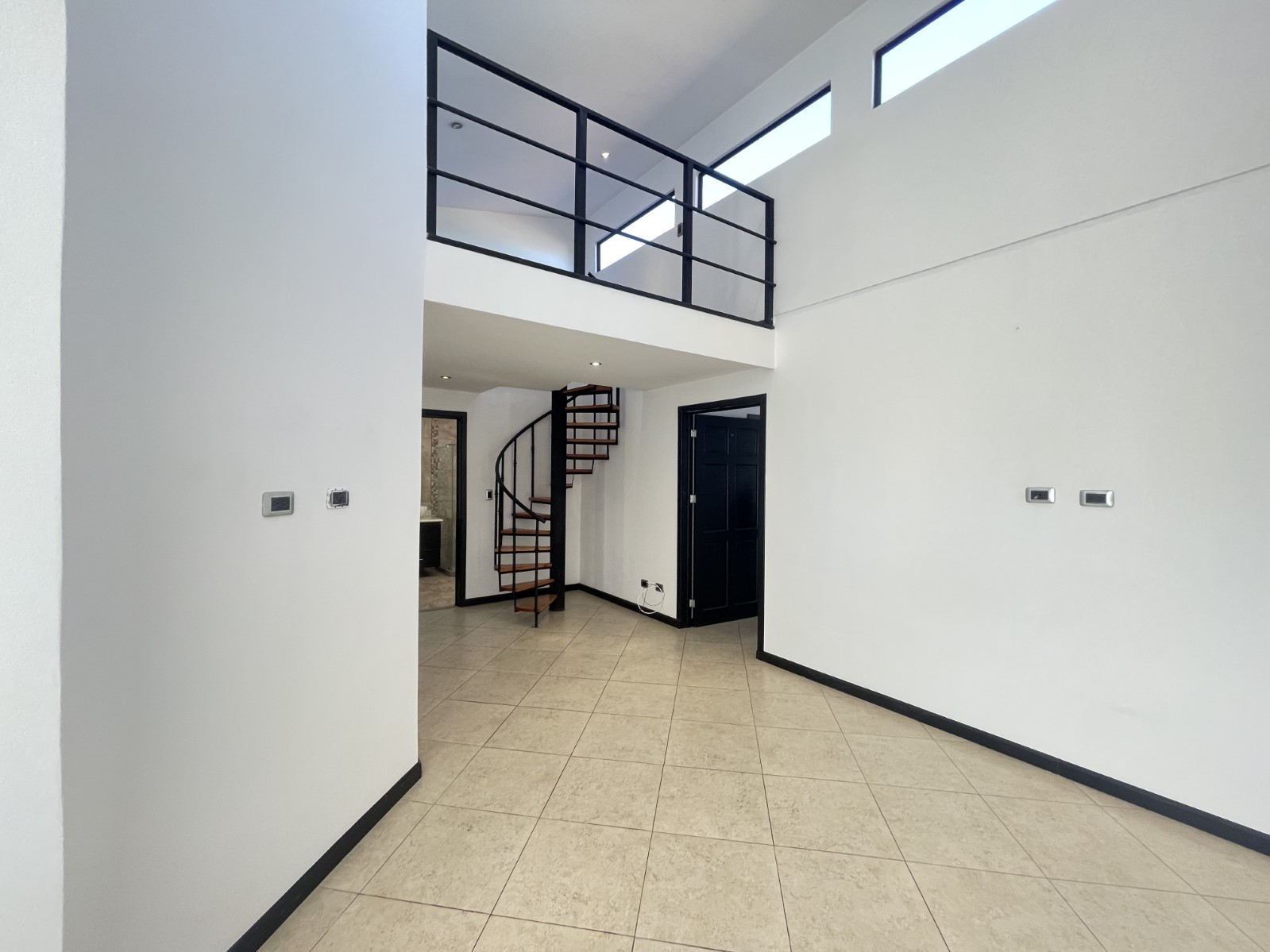 3 bed Single Family Homes For Sale in Santa Ana, San Jose - thumb 5