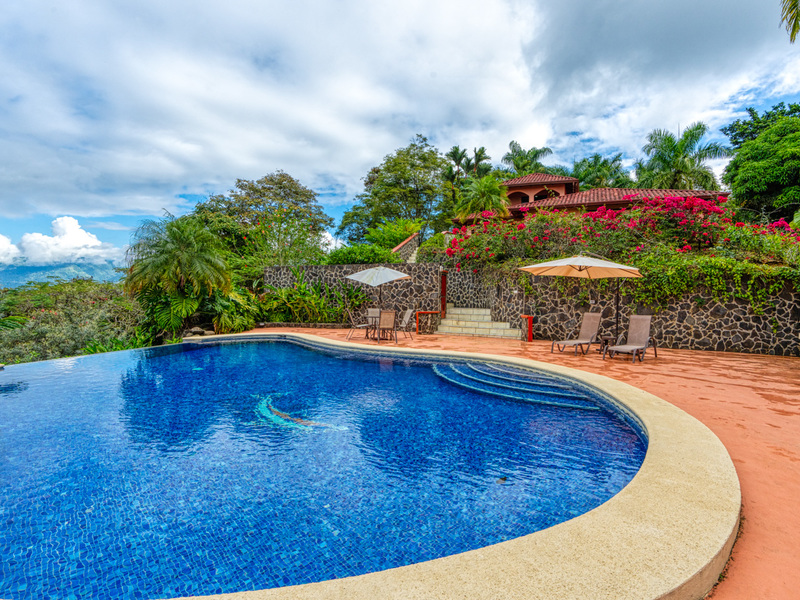 3 bed Single Family Homes For Sale in Dominical, Puntarenas - 1