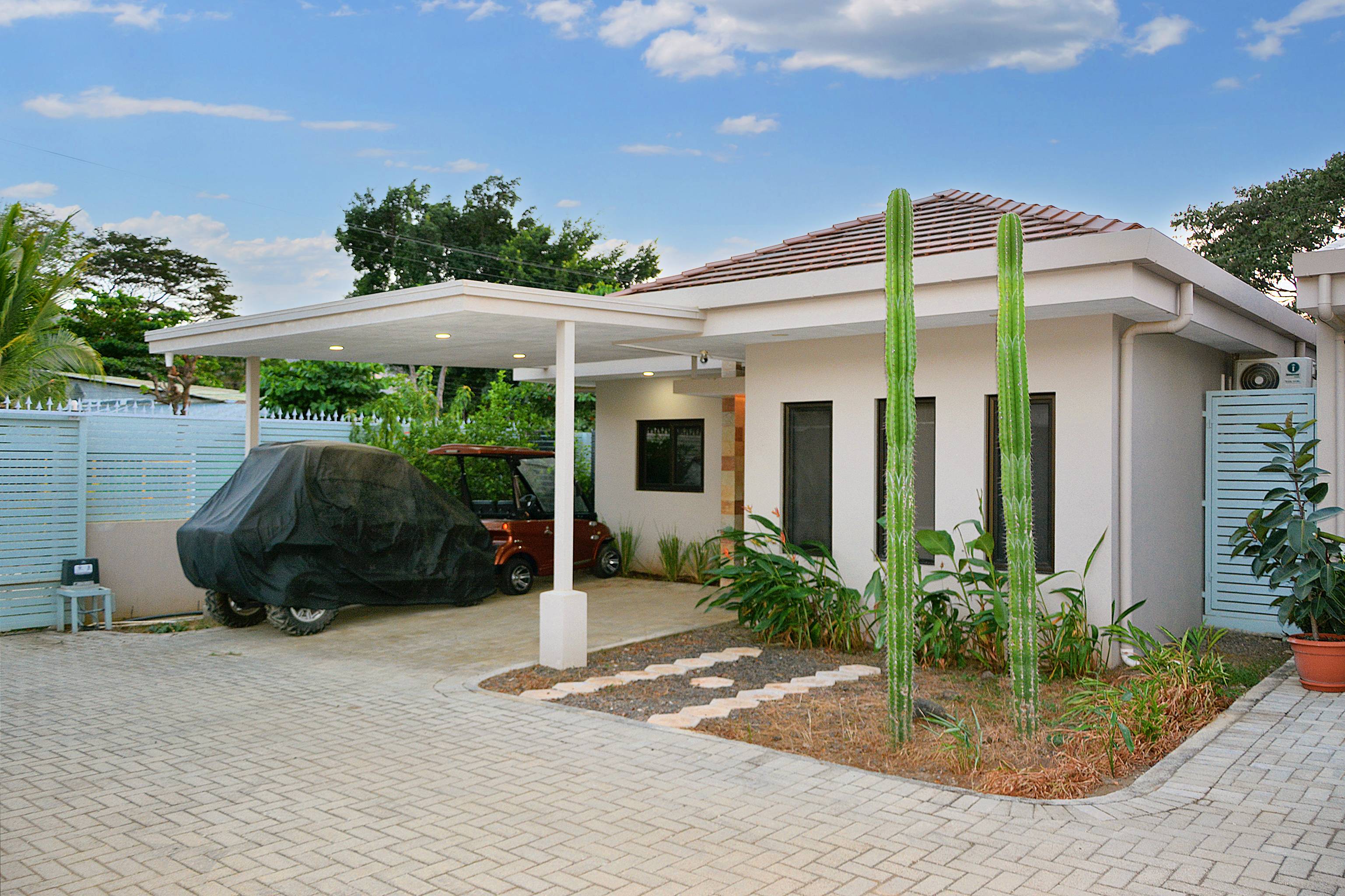 2 bed Single Family Homes For Rent in Playas Del Coco, Guanacaste - thumb 1