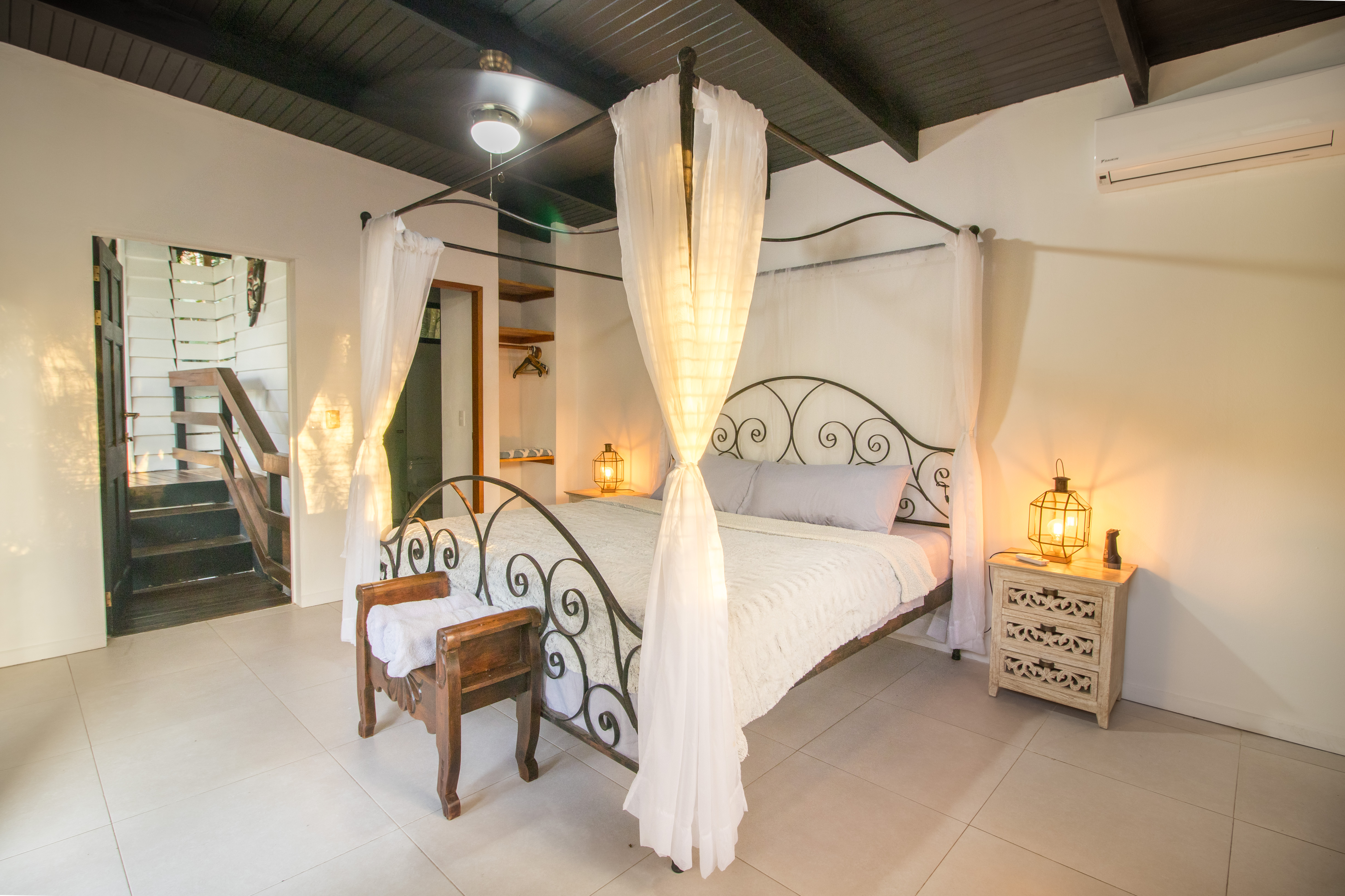 6 bed Single Family Homes For Sale in Malpais, Puntarenas - thumb 14