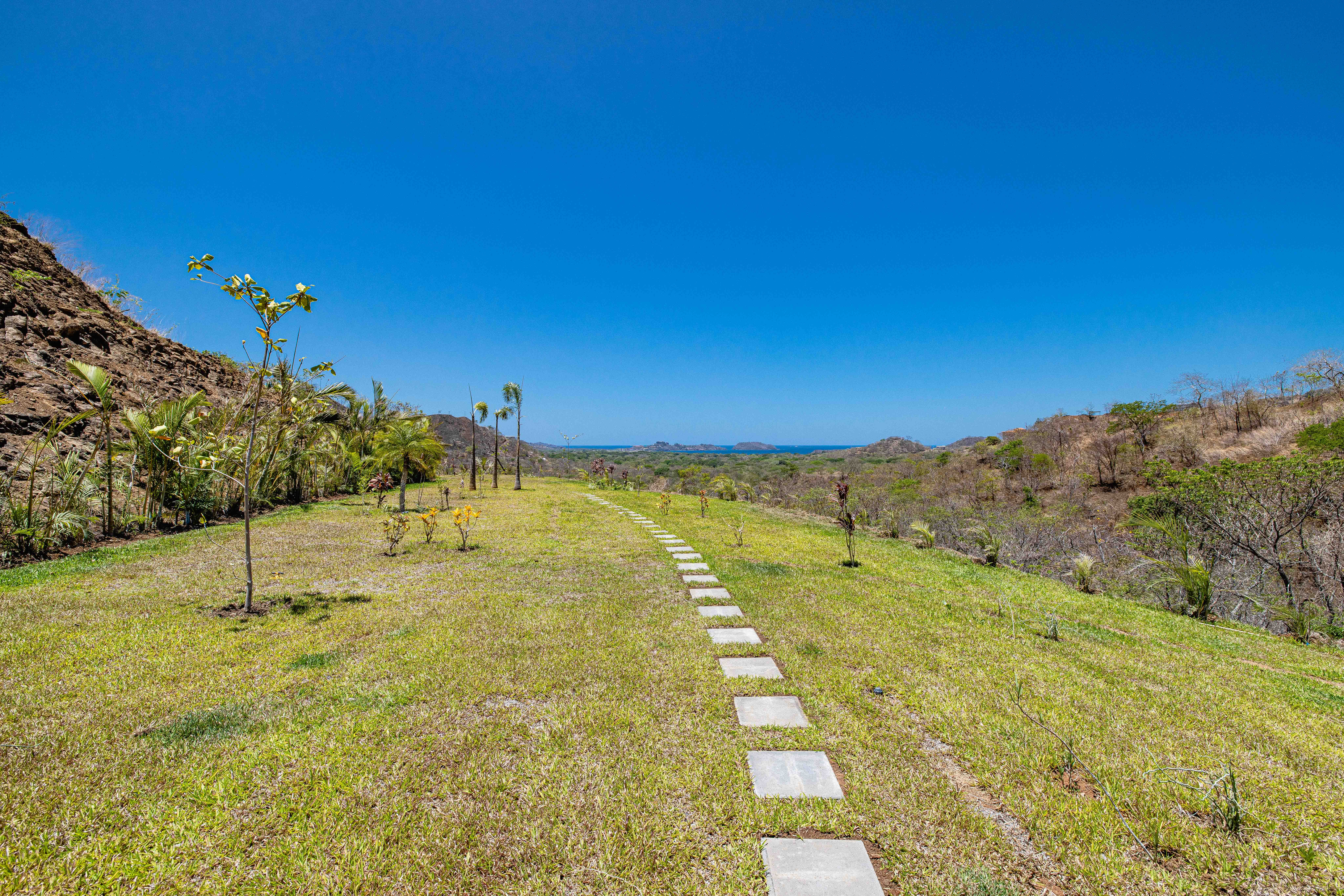 4 bed Single Family Homes For Sale in Playa Potrero, Guanacaste - thumb 16