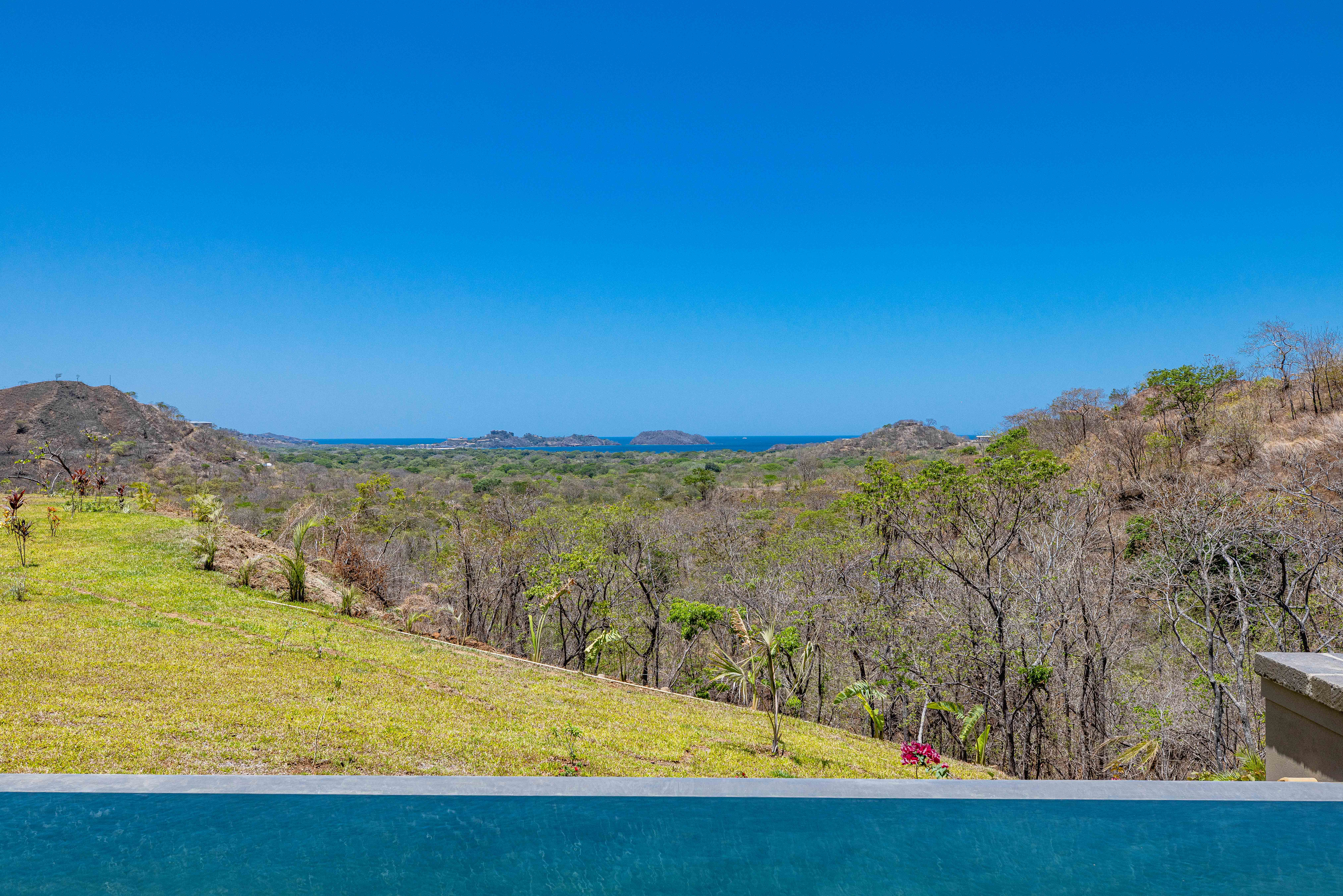 4 bed Single Family Homes For Sale in Playa Potrero, Guanacaste - thumb 18